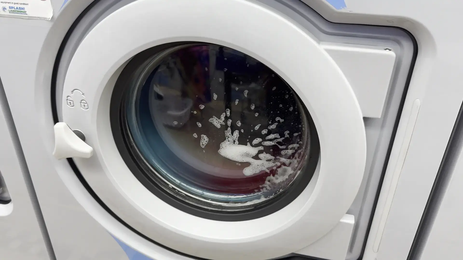 Splash Laundromat thumbnail 12