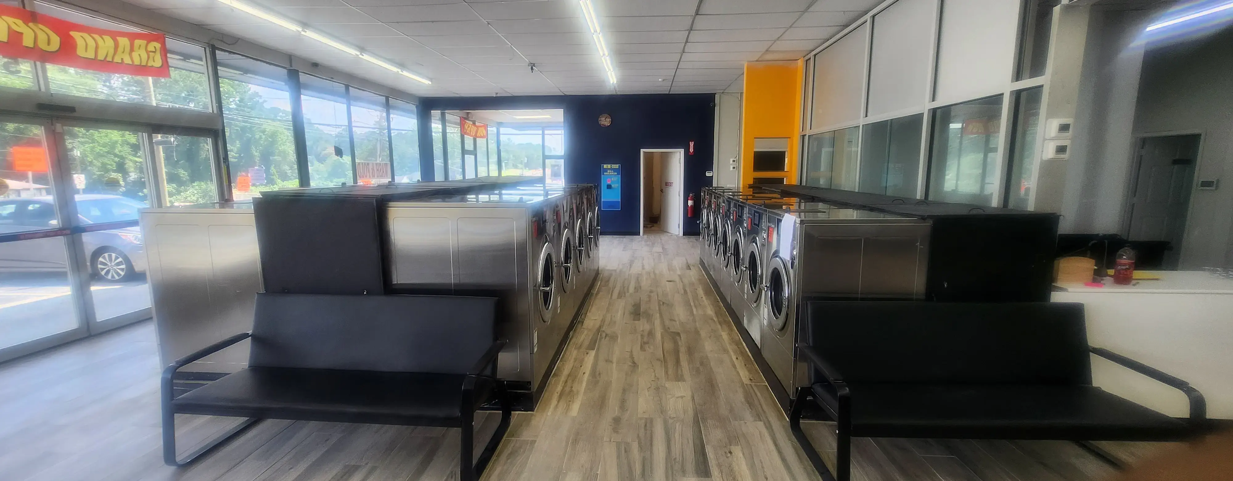 Splash Laundromat thumbnail 14