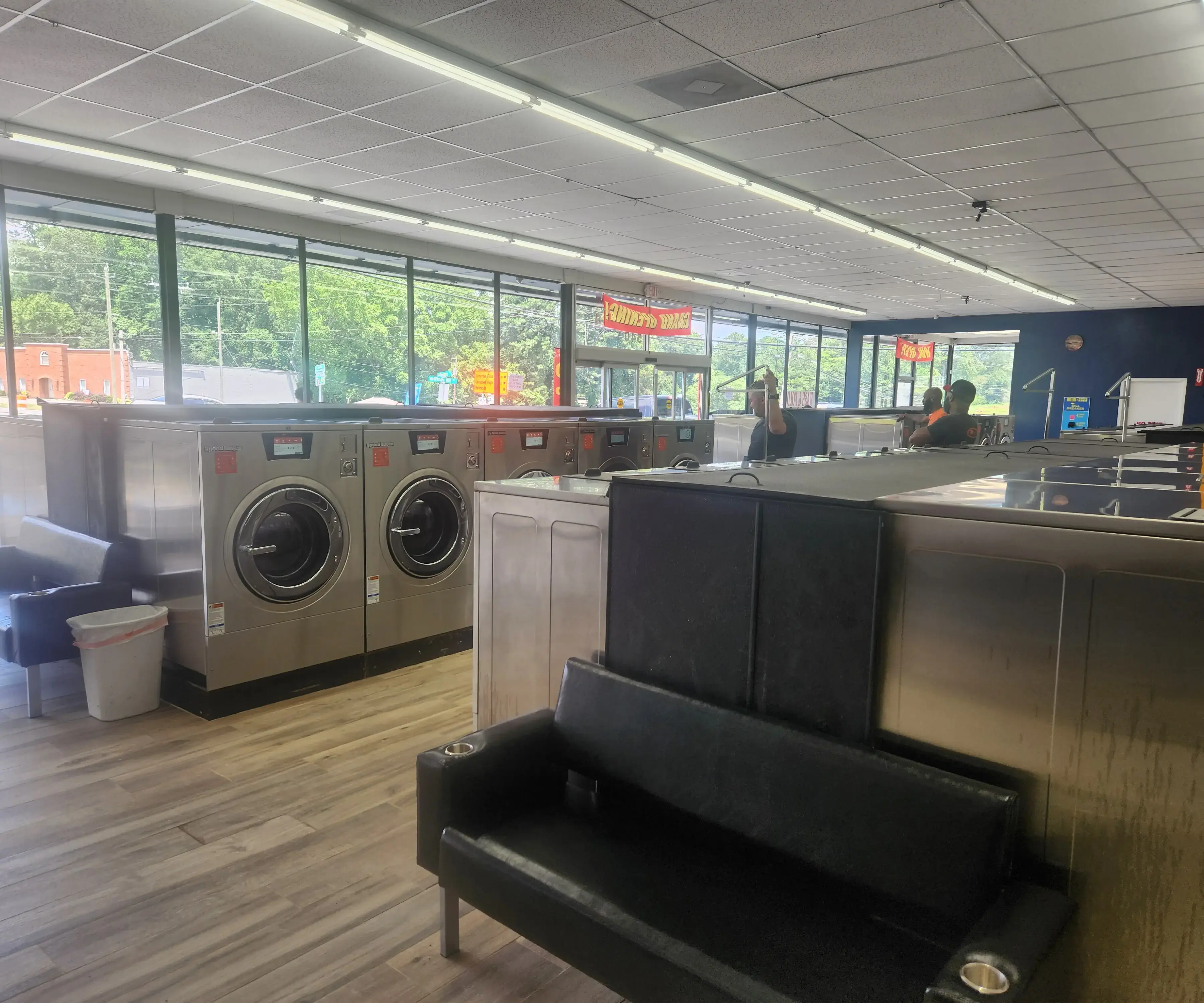 Splash Laundromat thumbnail 19