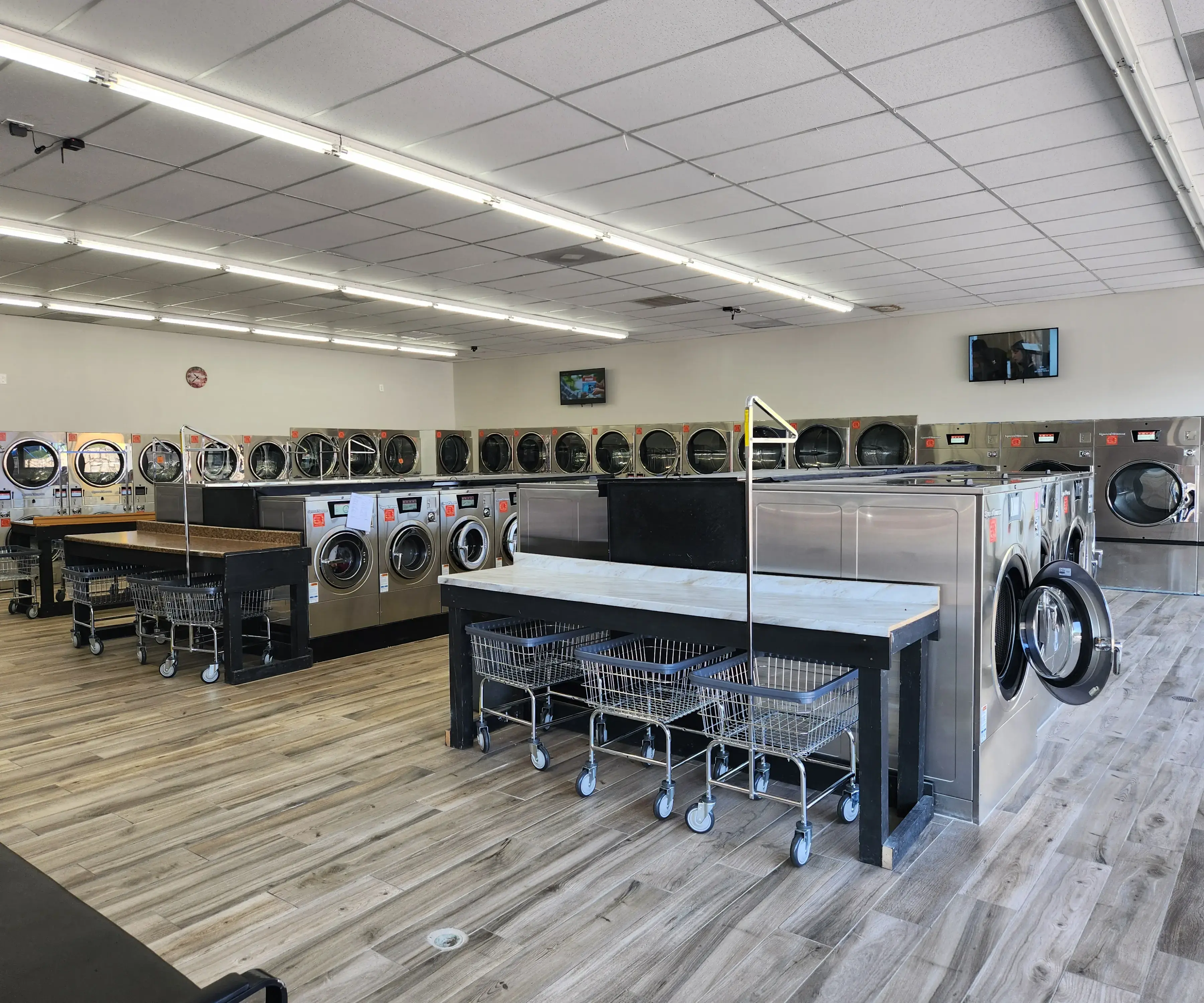 Splash Laundromat thumbnail 11