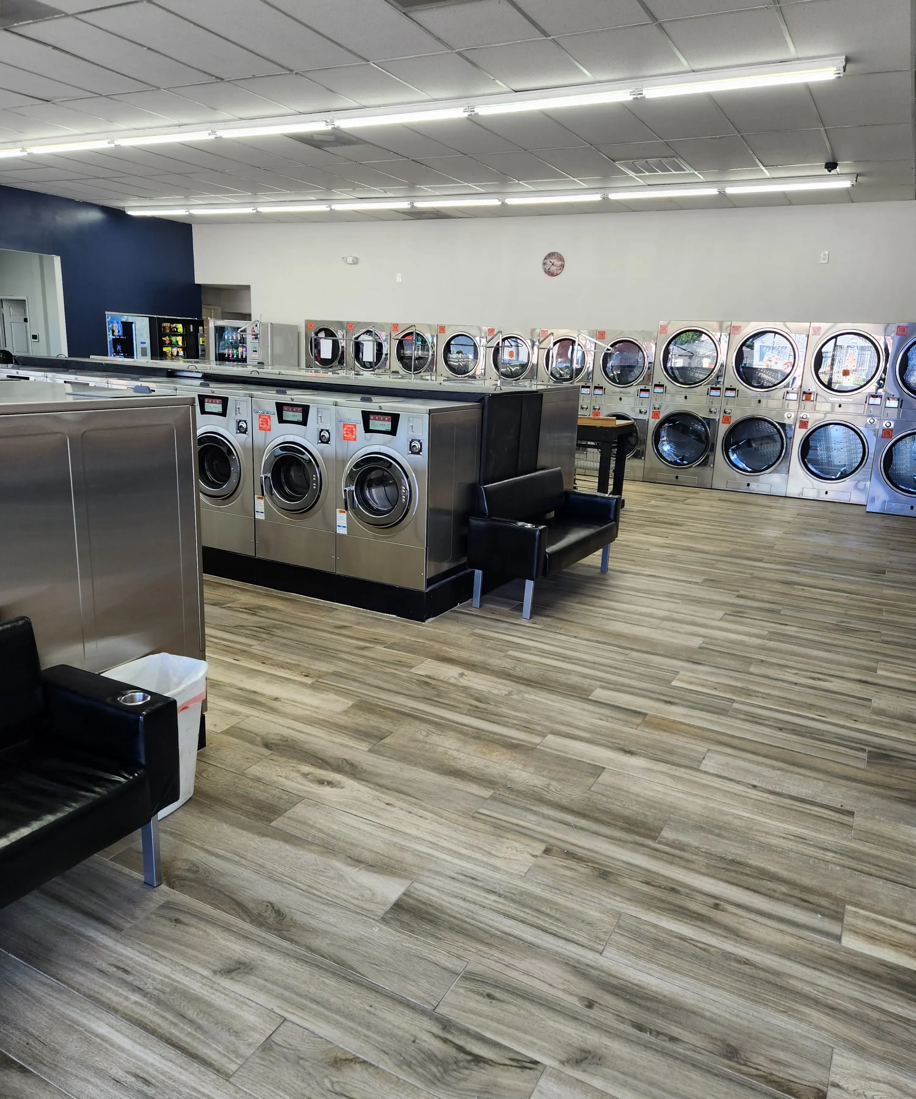 Splash Laundromat - Image 17