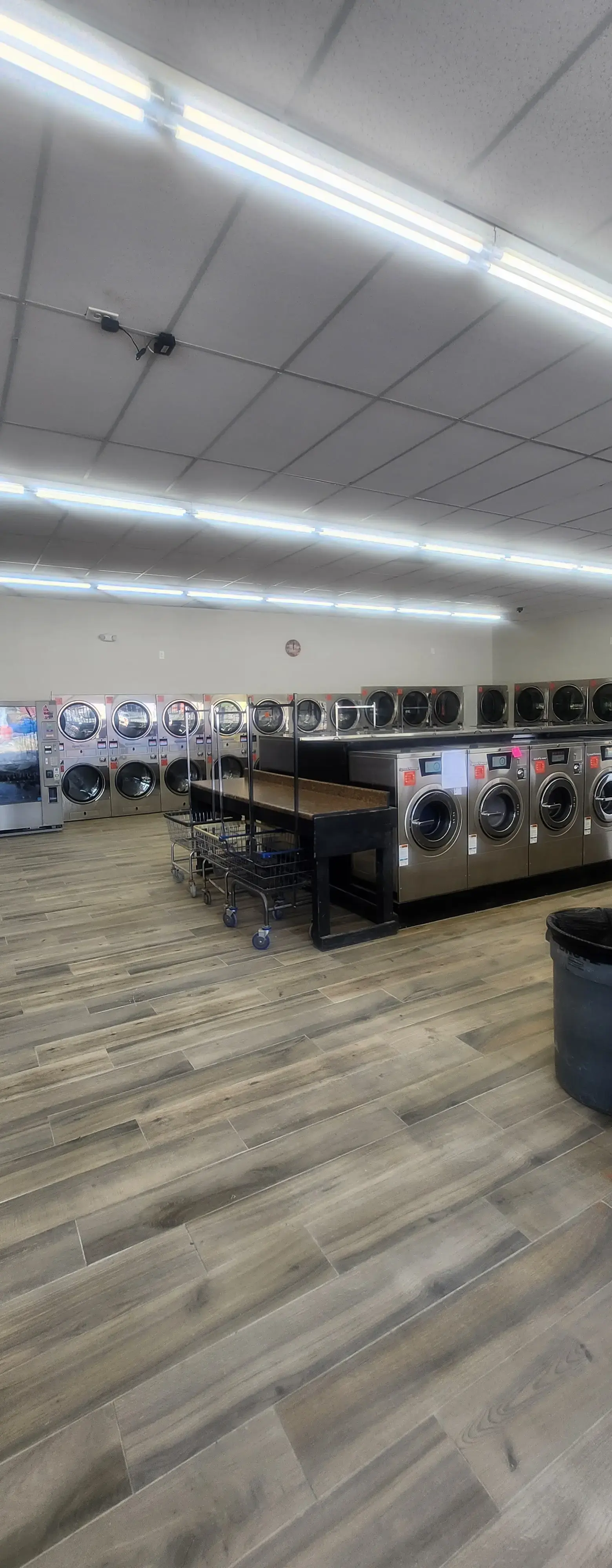 Splash Laundromat thumbnail 16