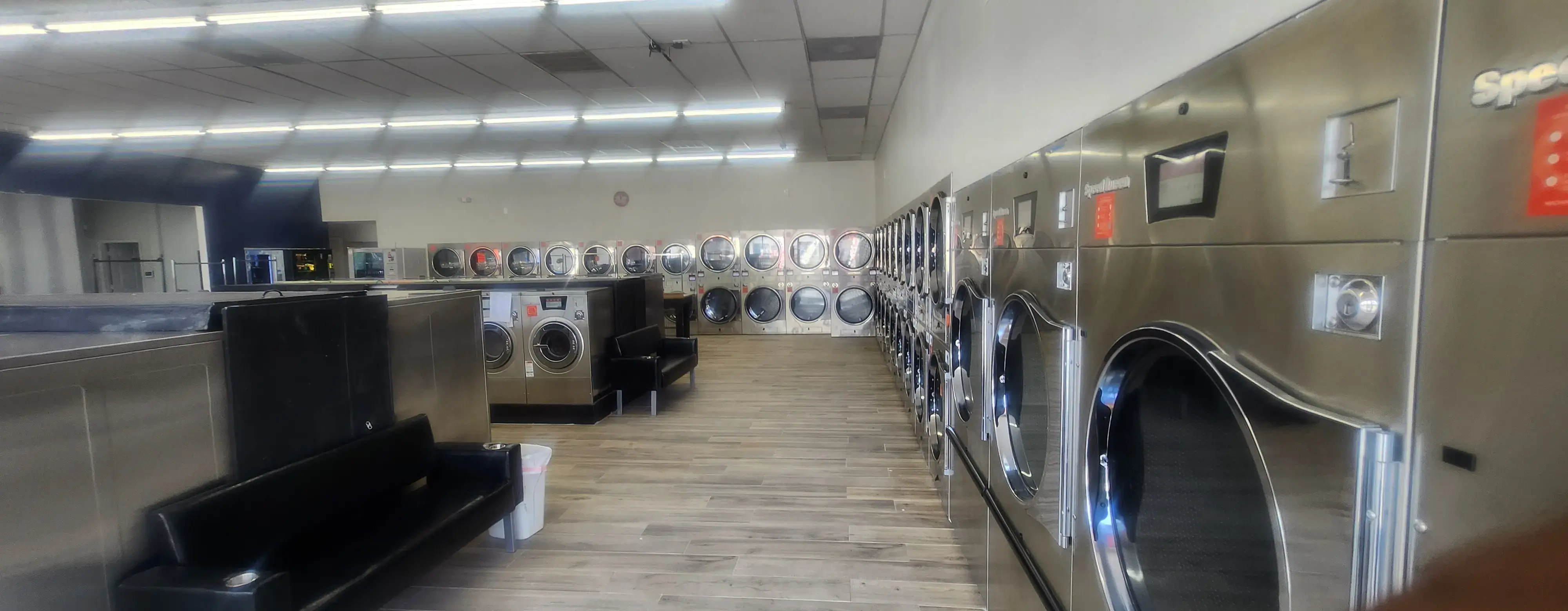 Splash Laundromat - Image 15