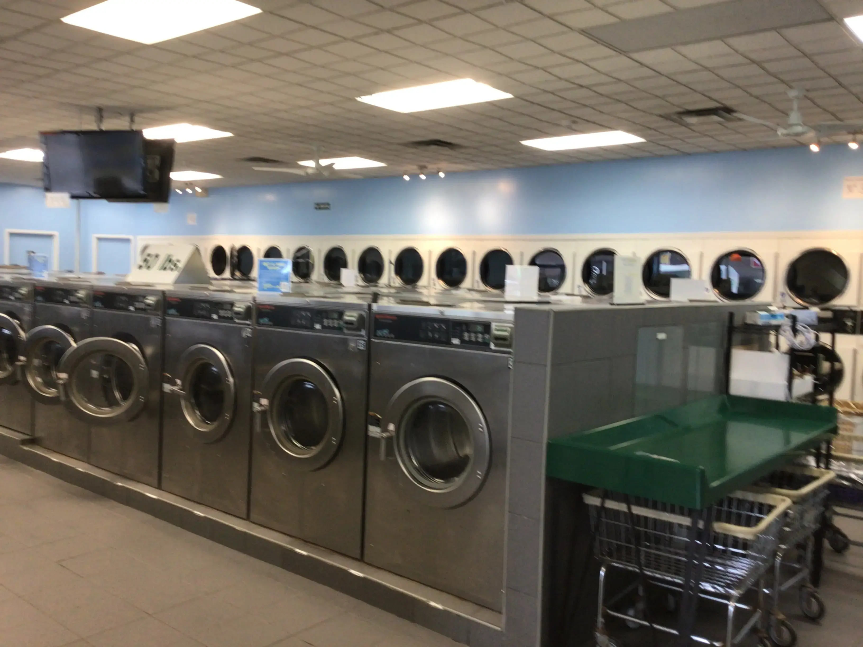 Splash Laundromat thumbnail 16