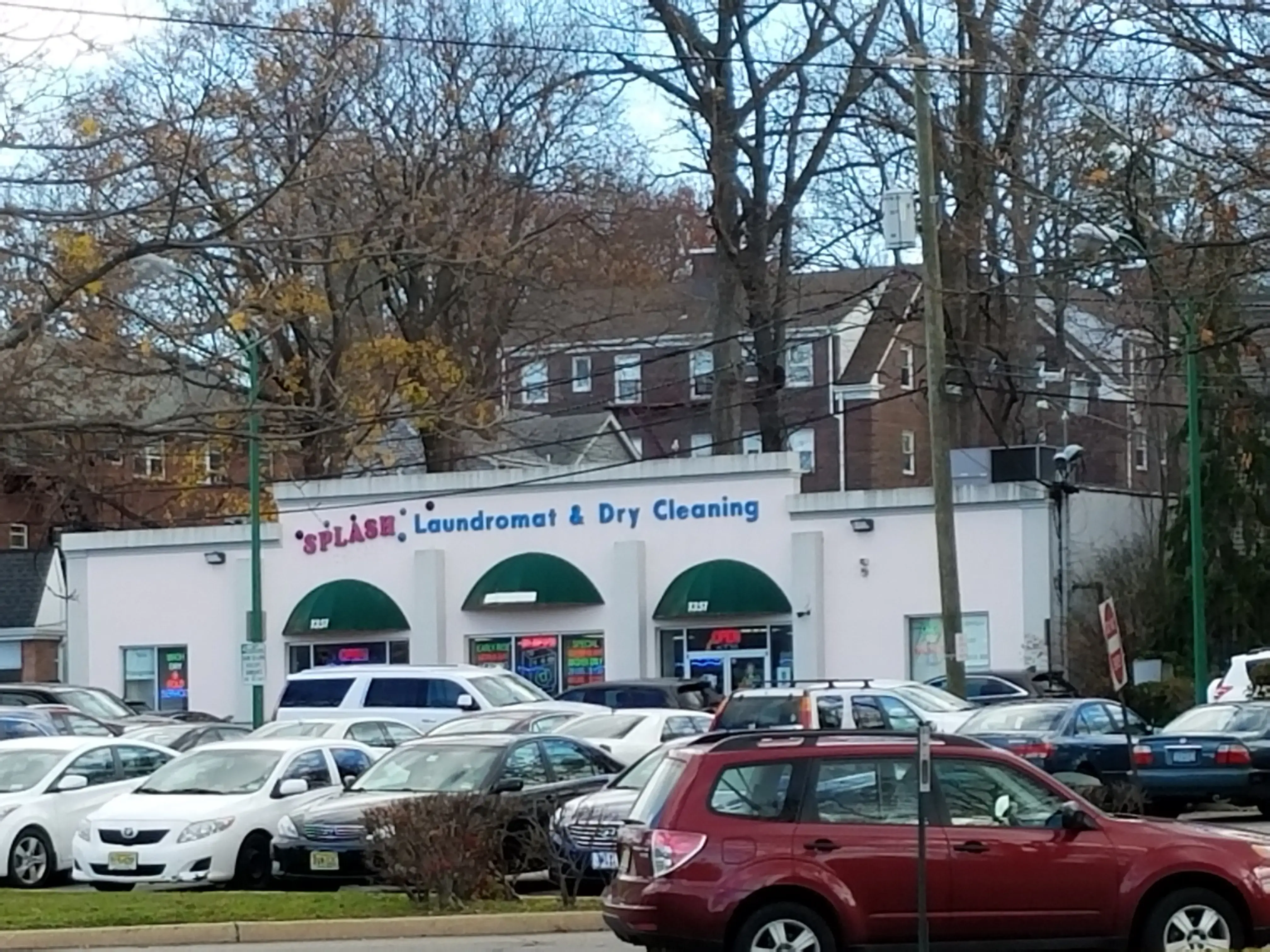 Splash Laundromat thumbnail 15