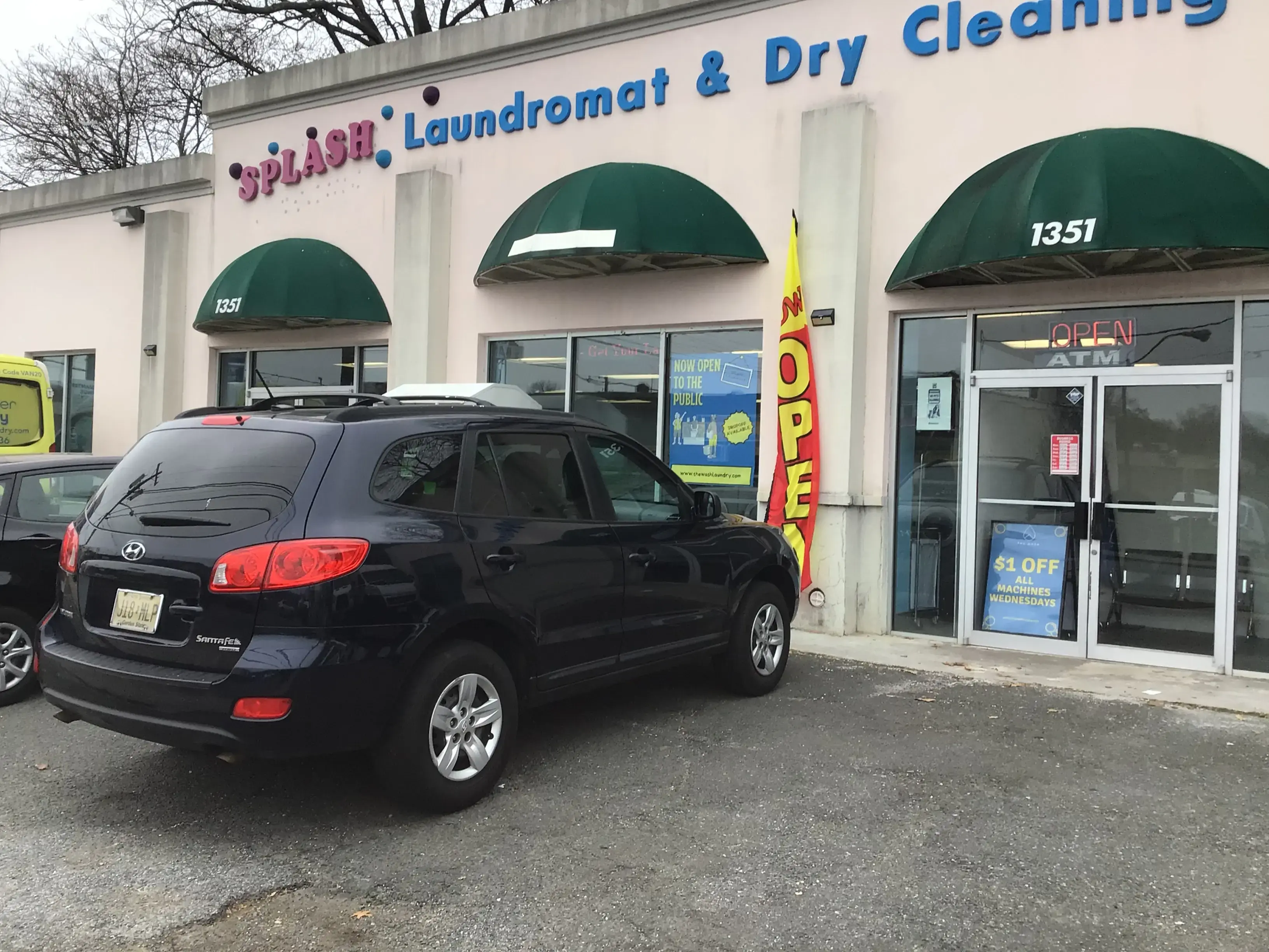 Splash Laundromat thumbnail 10
