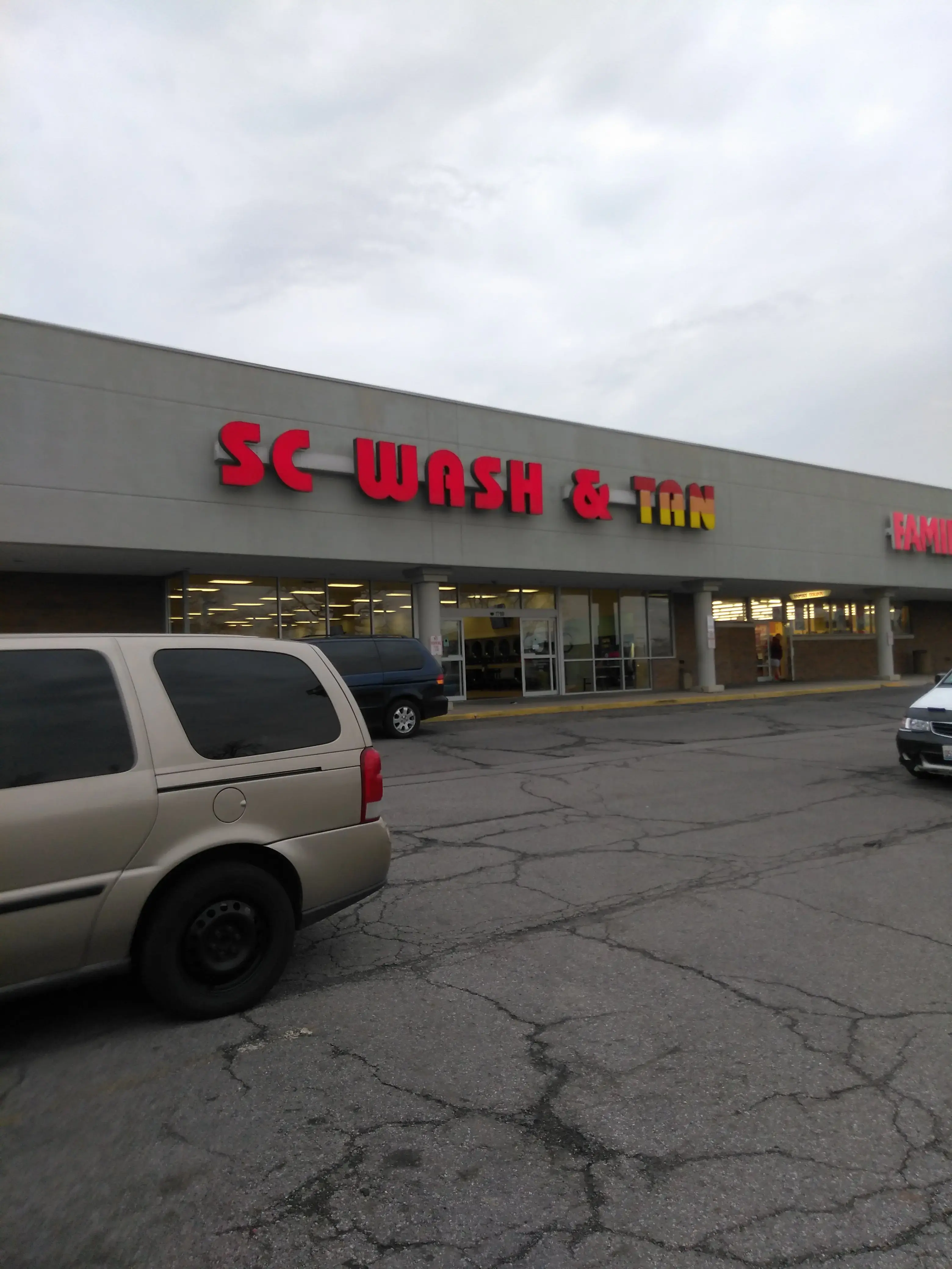 Splash Laundry thumbnail 12