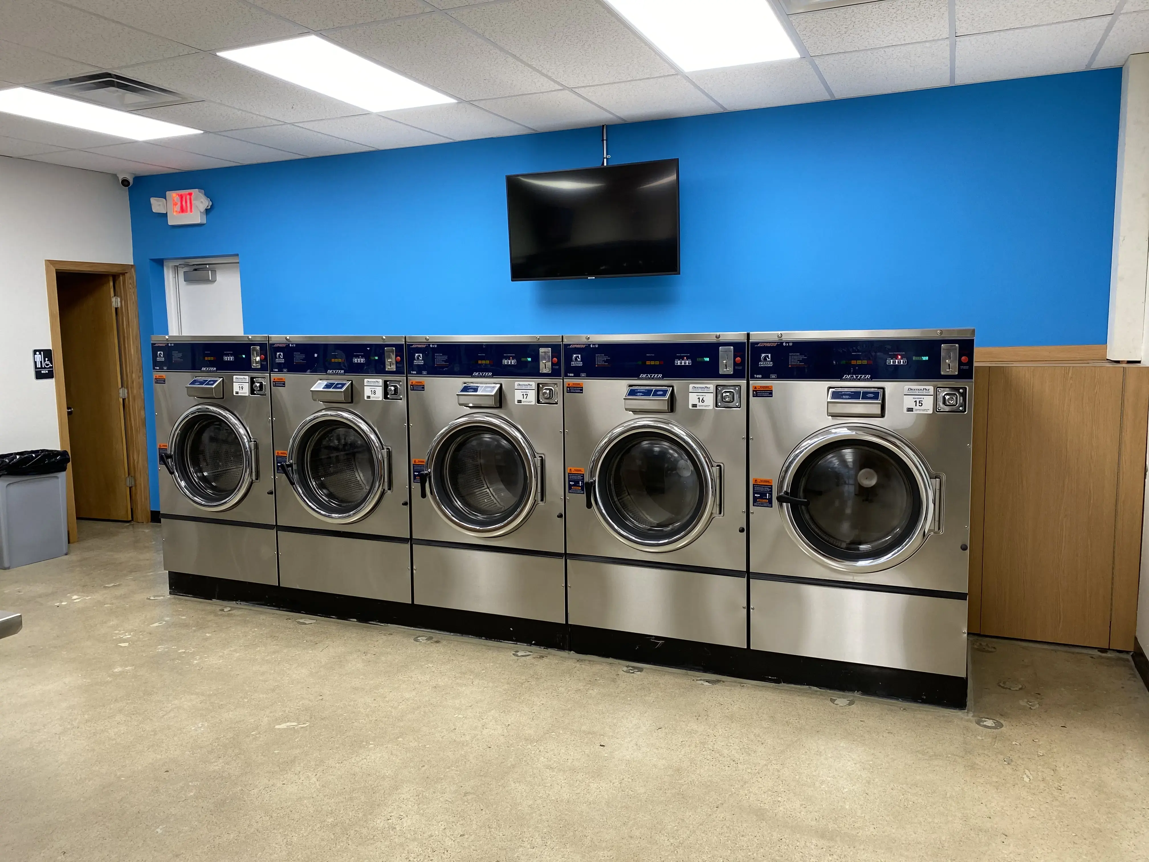 Splash Laundry thumbnail 2