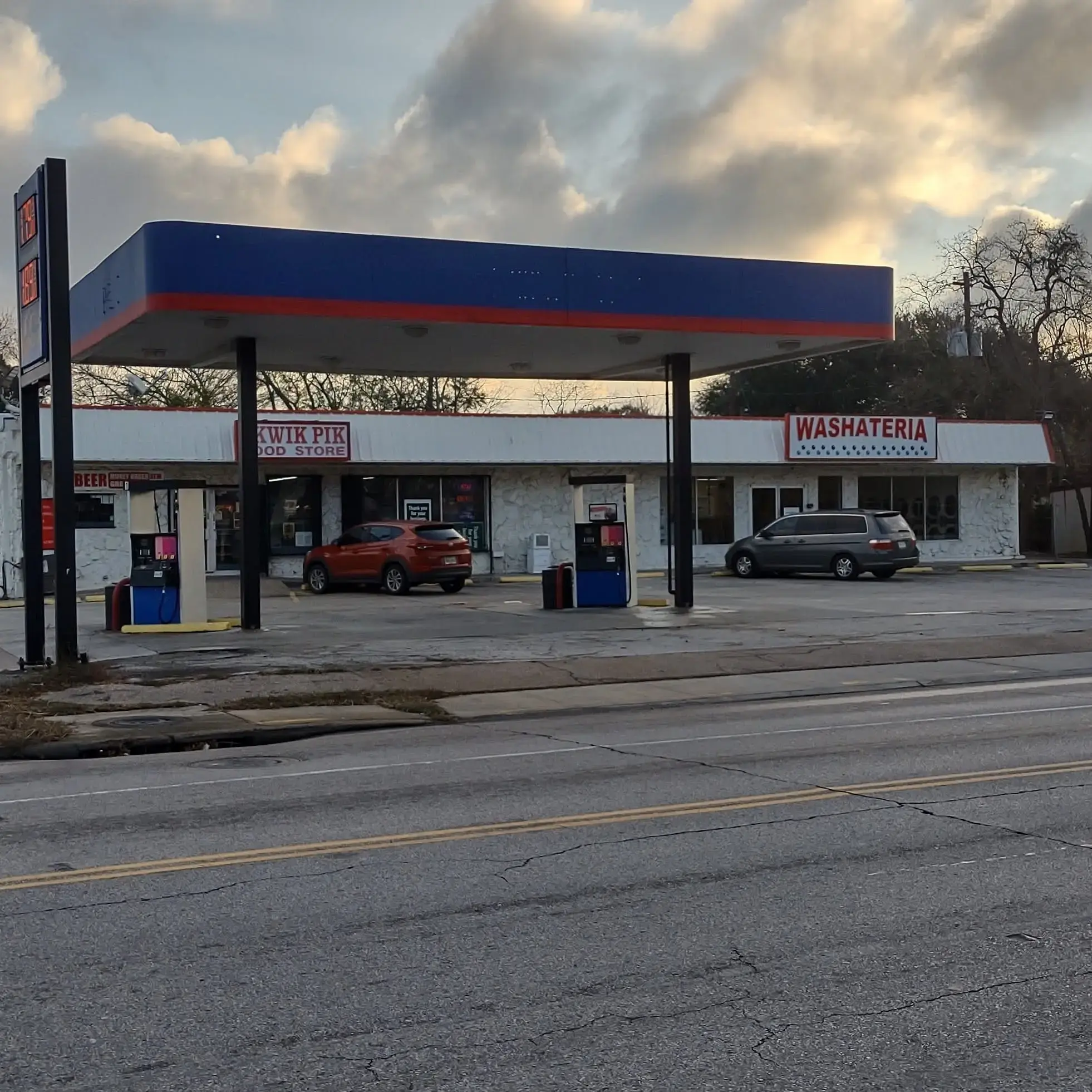 Splash Washateria TX - Image 12