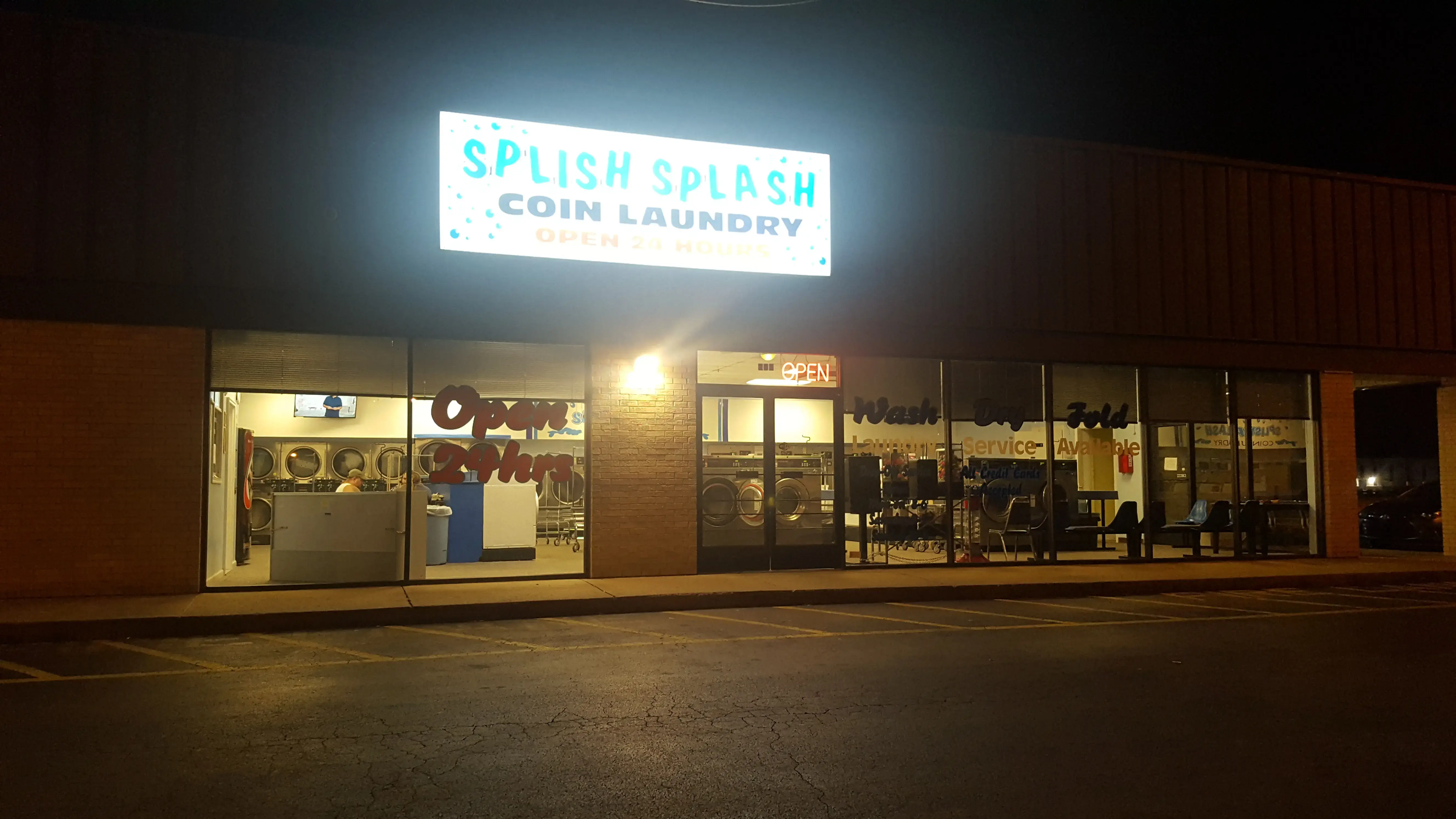 Splish Splash Coin Laundry thumbnail 17