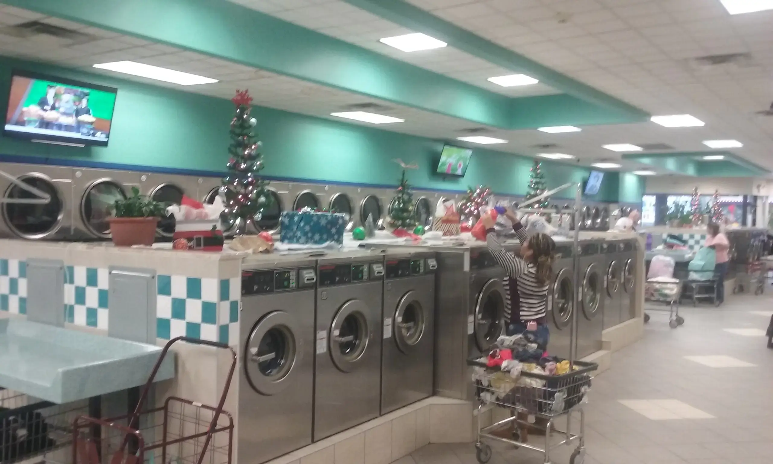 Splish Splash Laundromat thumbnail 7