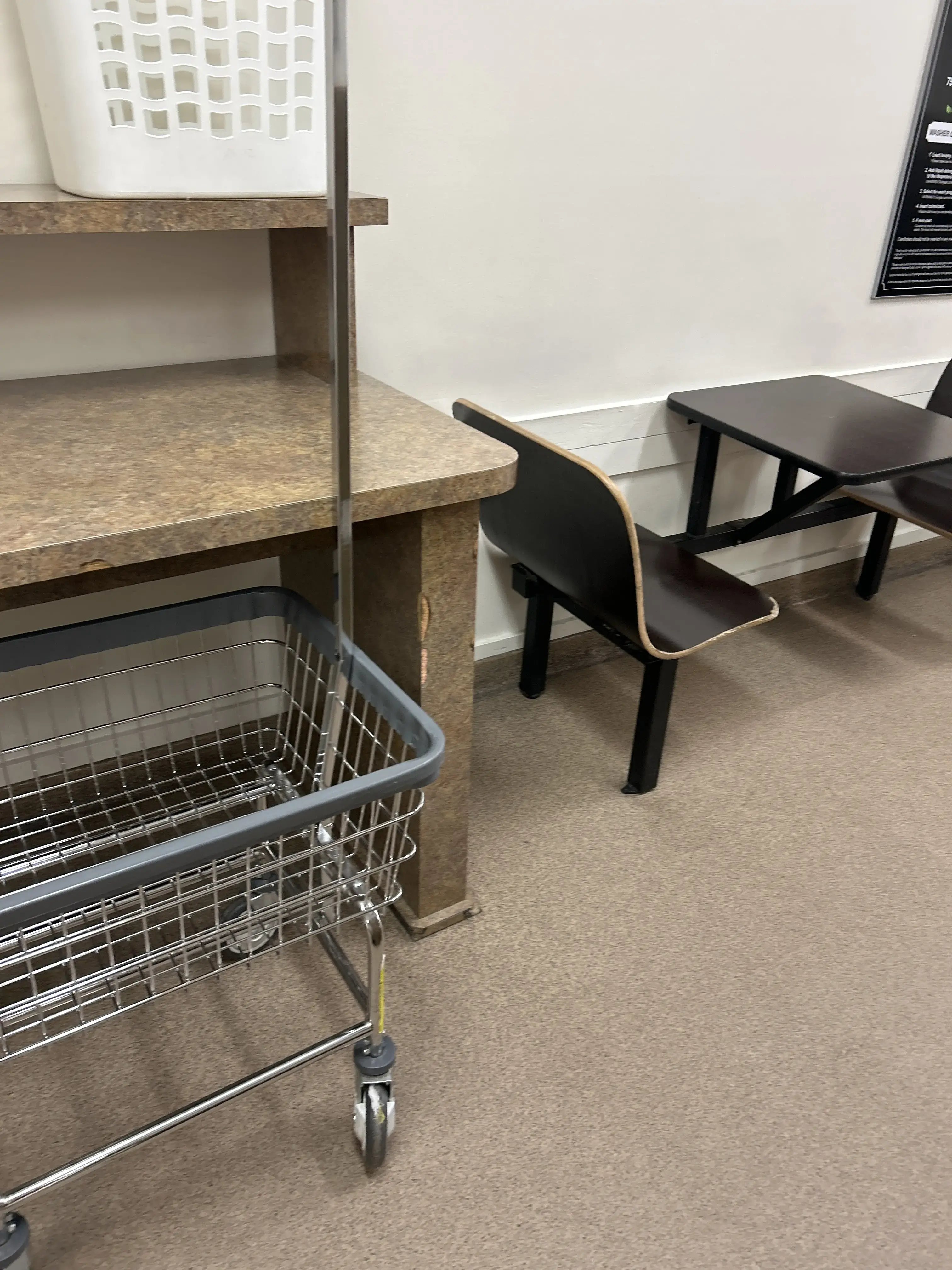 Spot Laundromat - Image 9