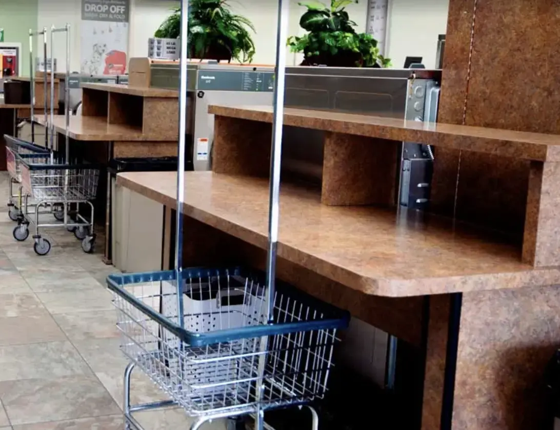 Spot Laundromat - Image 11