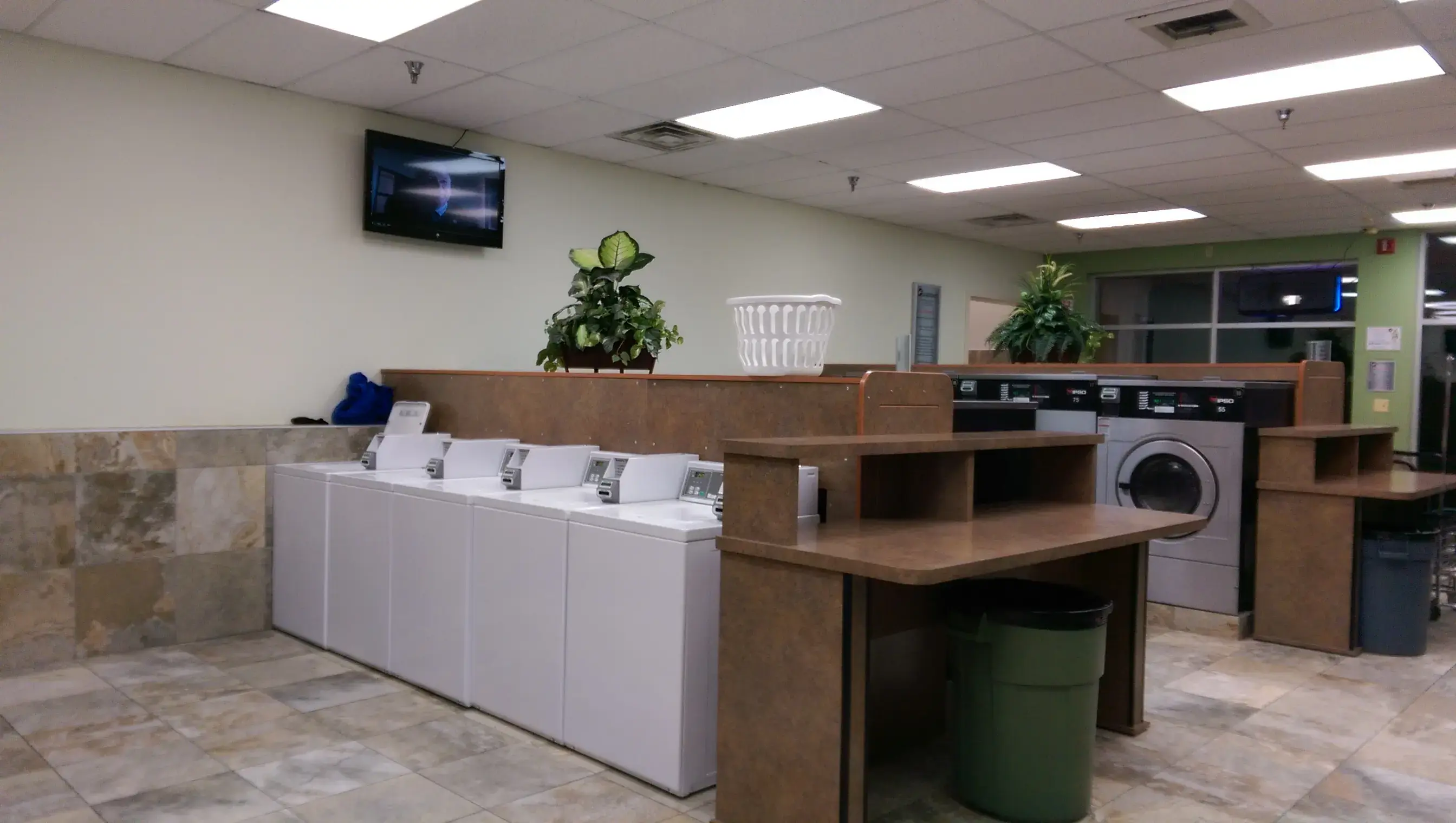 Spot Laundromat thumbnail 6