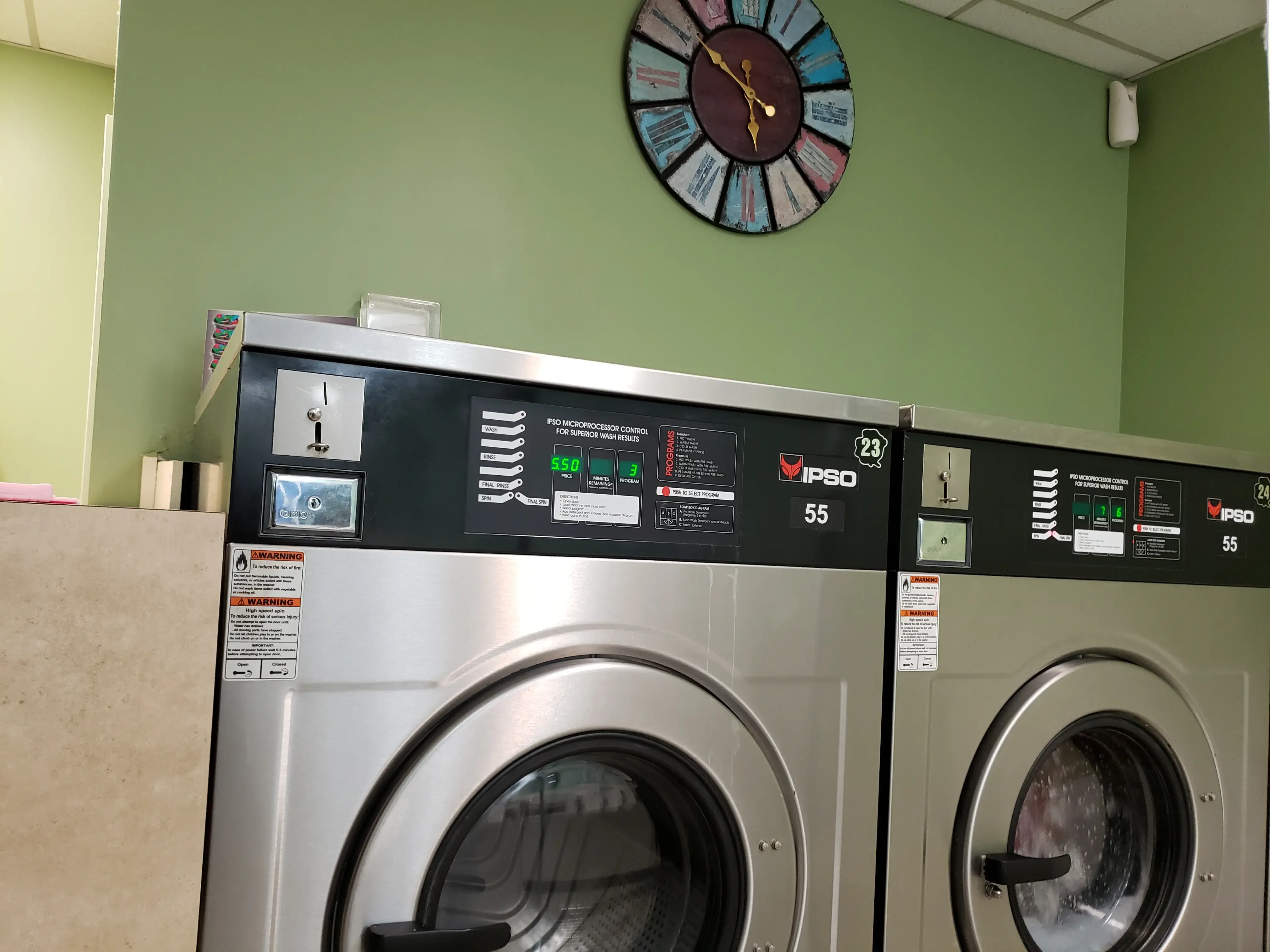 Spot Laundromat - Image 4
