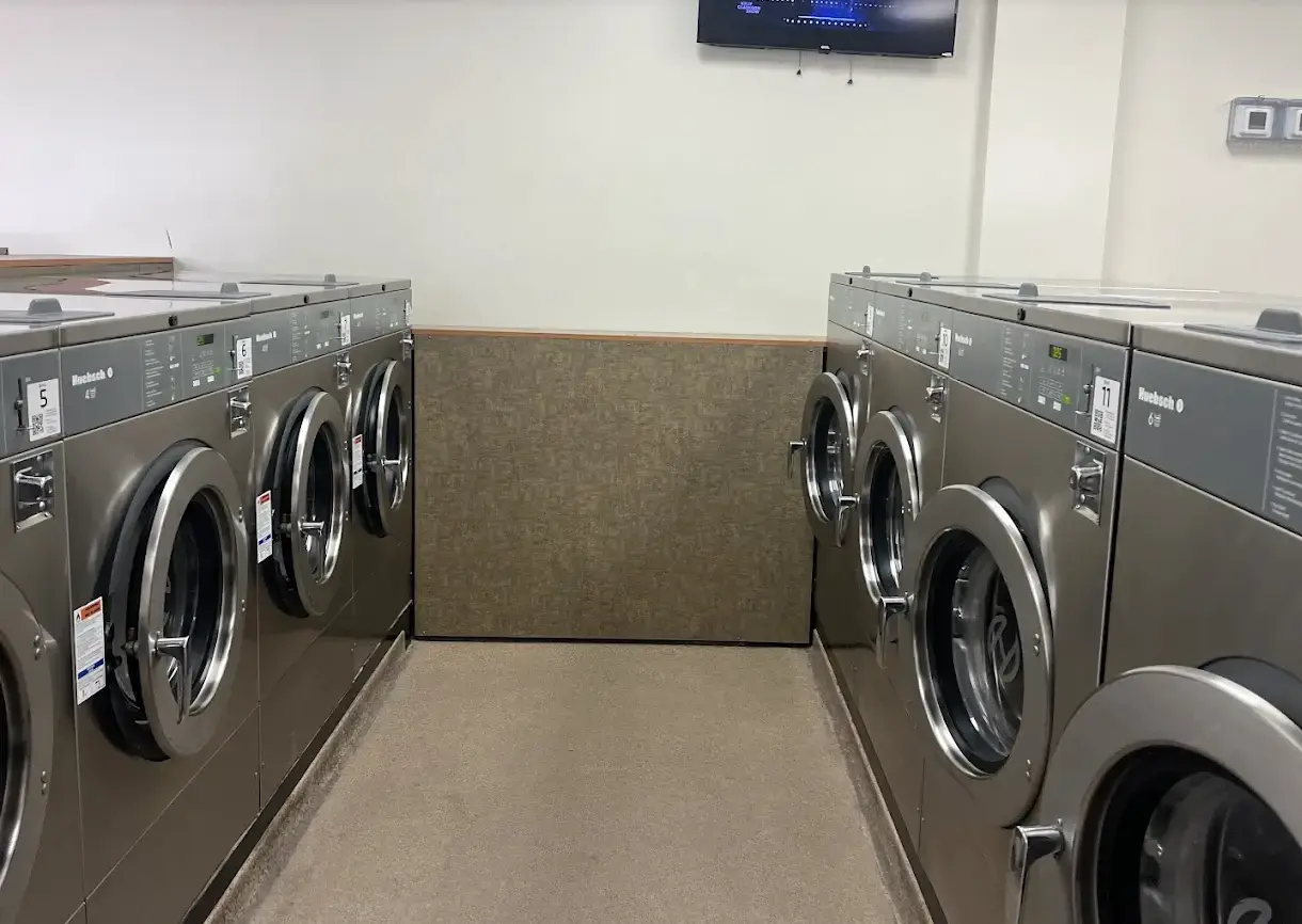 Spot Laundromat thumbnail 18
