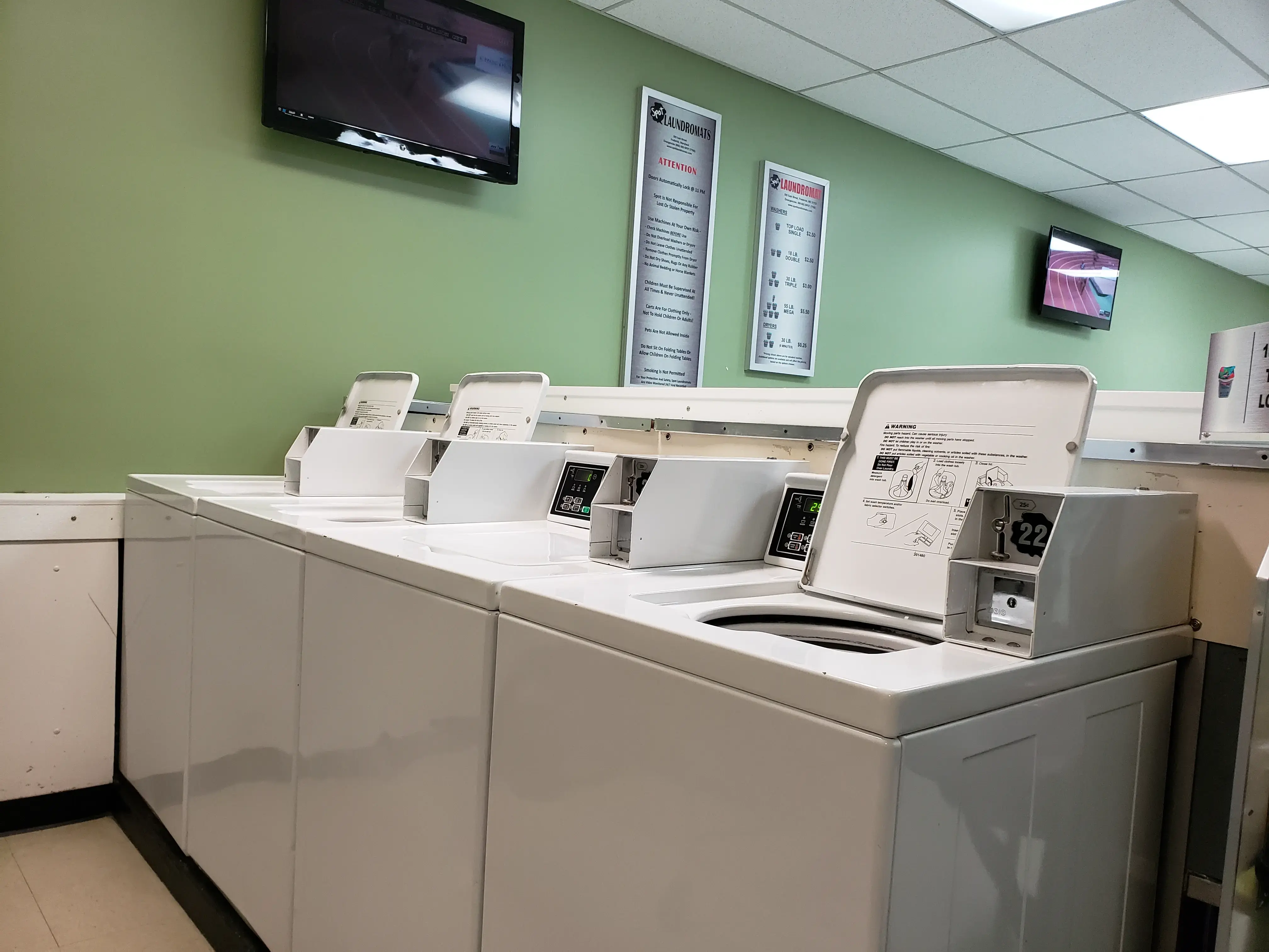 Spot Laundromat thumbnail 5