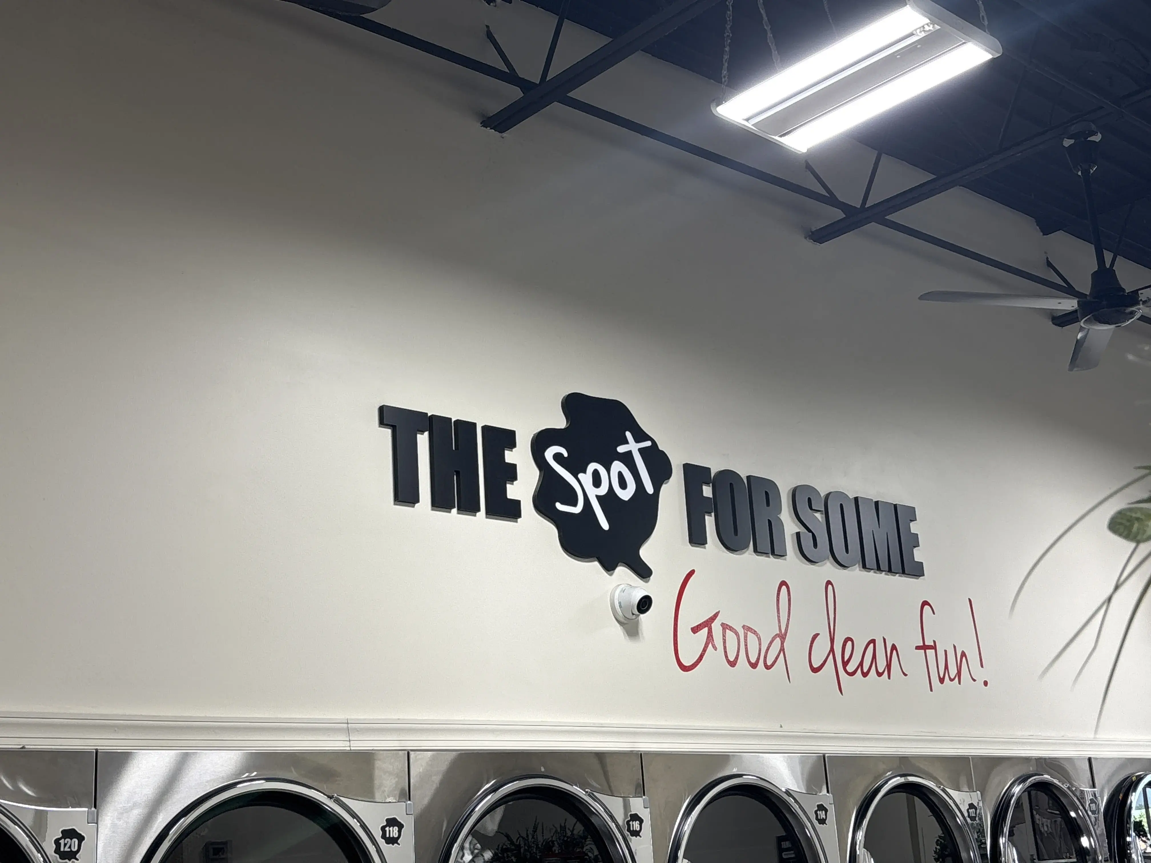 Spot Laundromat - Image 18