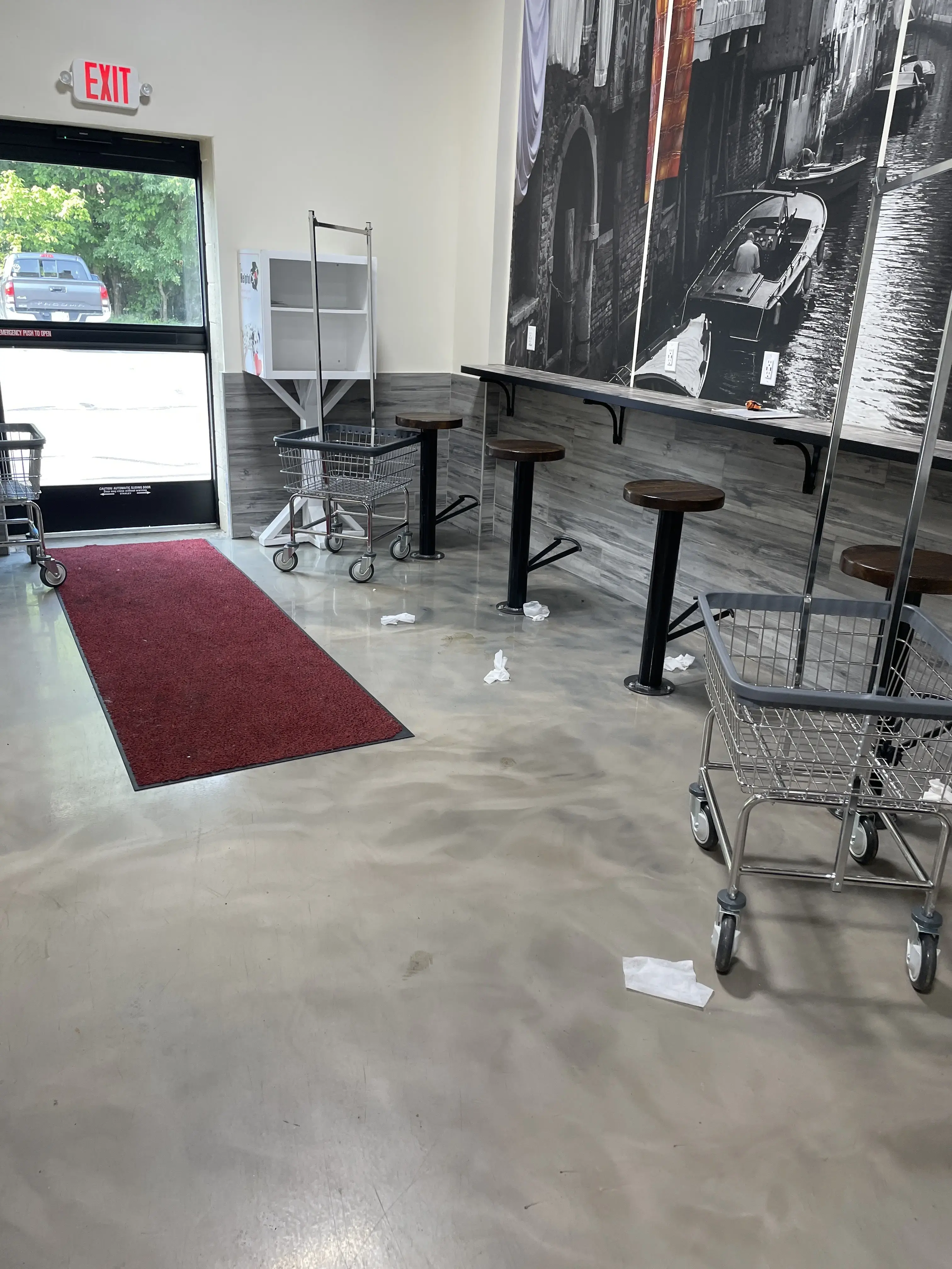 Spot Laundromat thumbnail 16