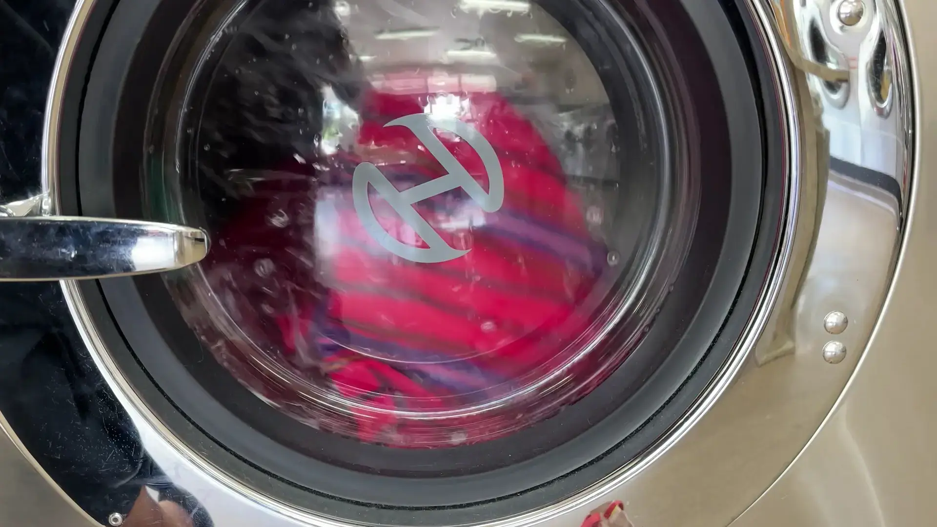 Spot Laundromat thumbnail 12