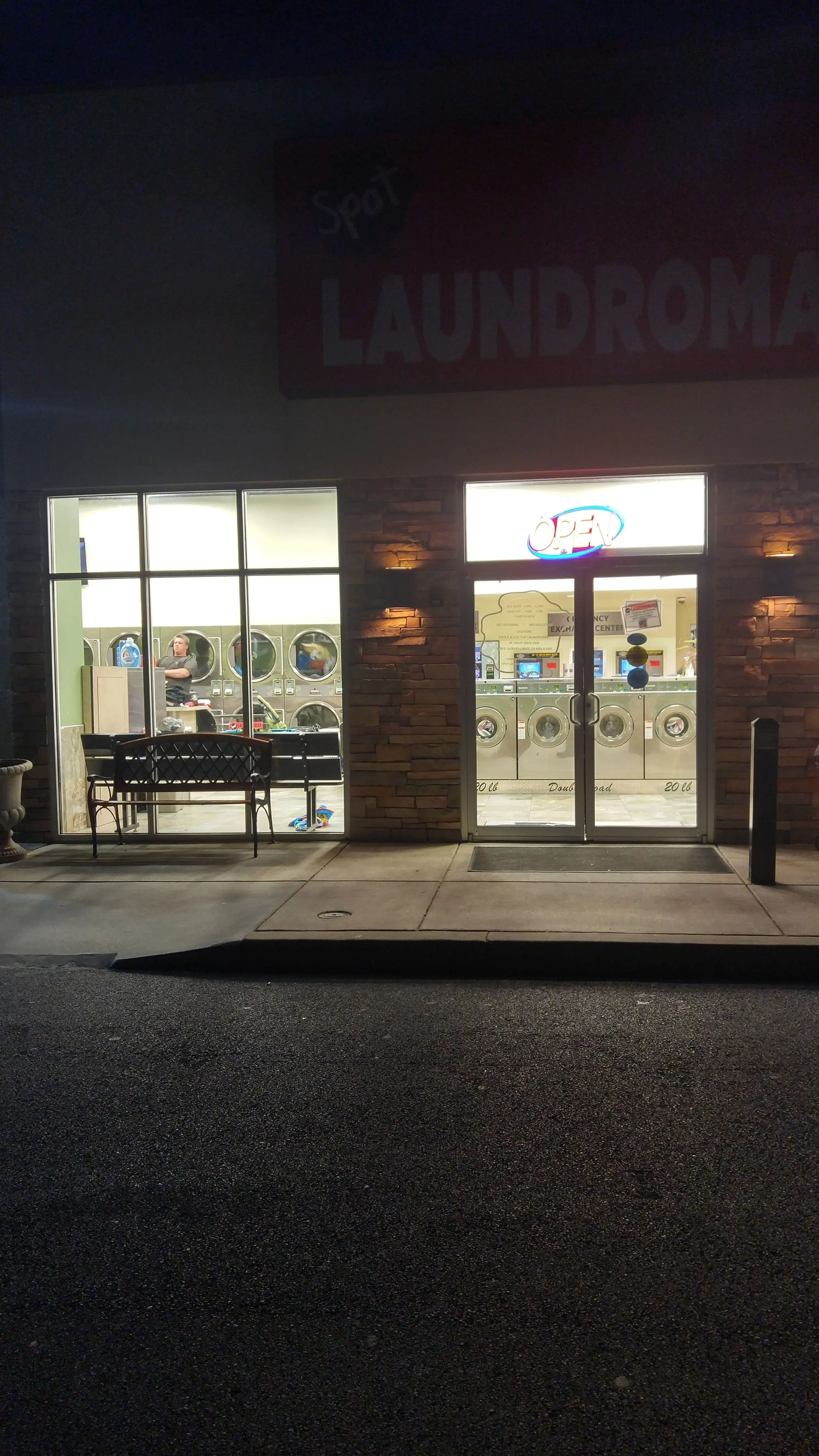 Spot Laundromat thumbnail 17