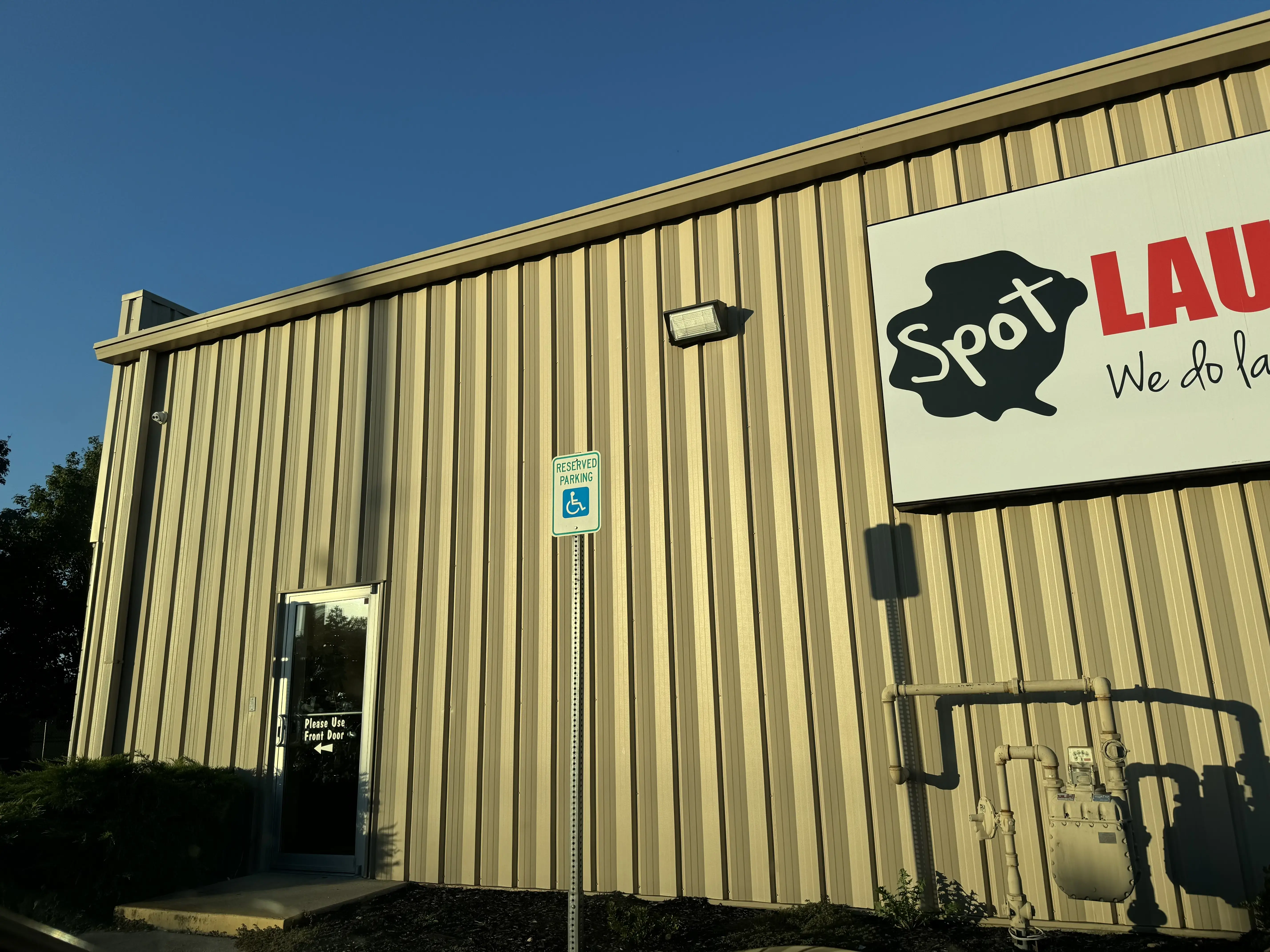 Spot Laundromat thumbnail 8