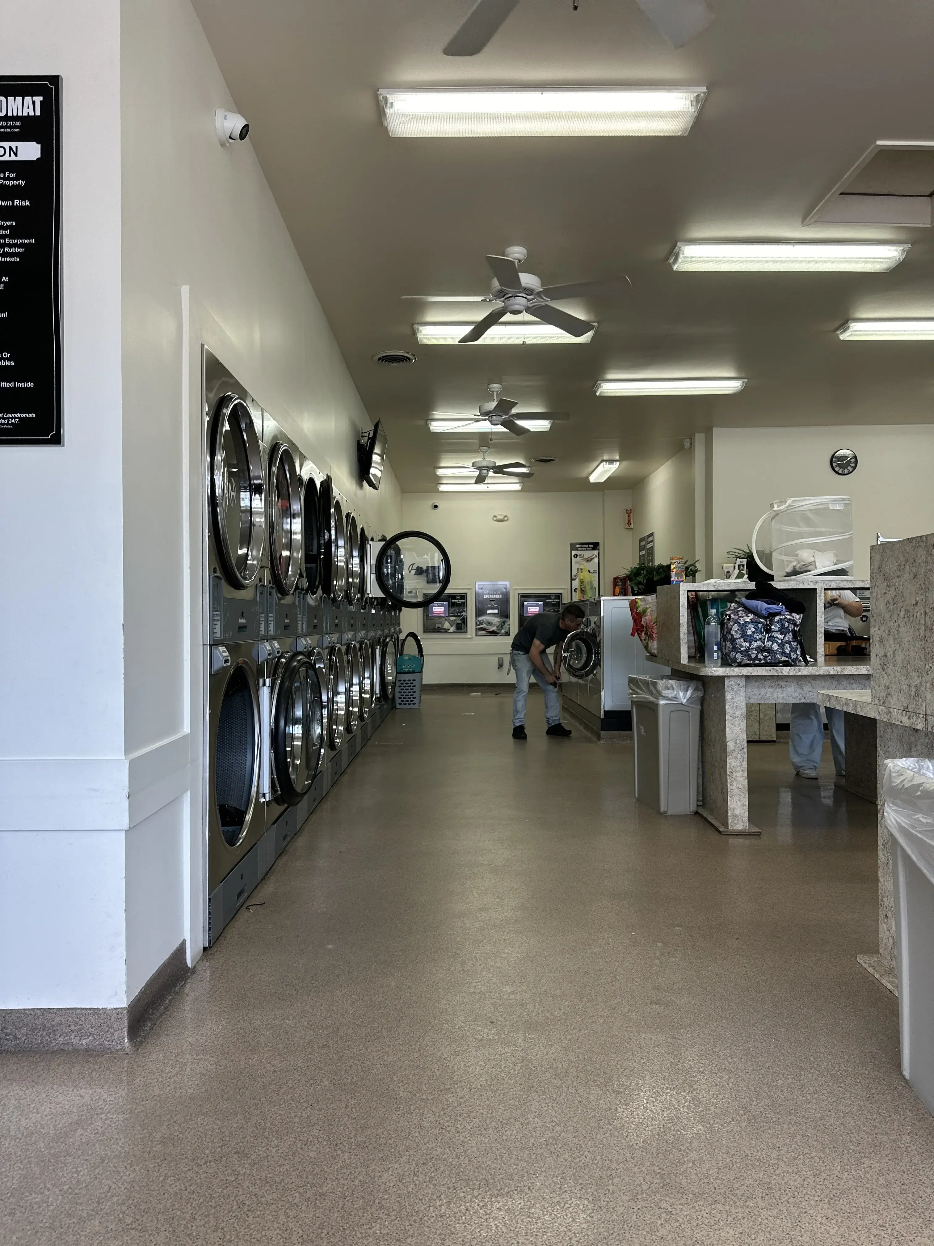 Spot Laundromat thumbnail 4