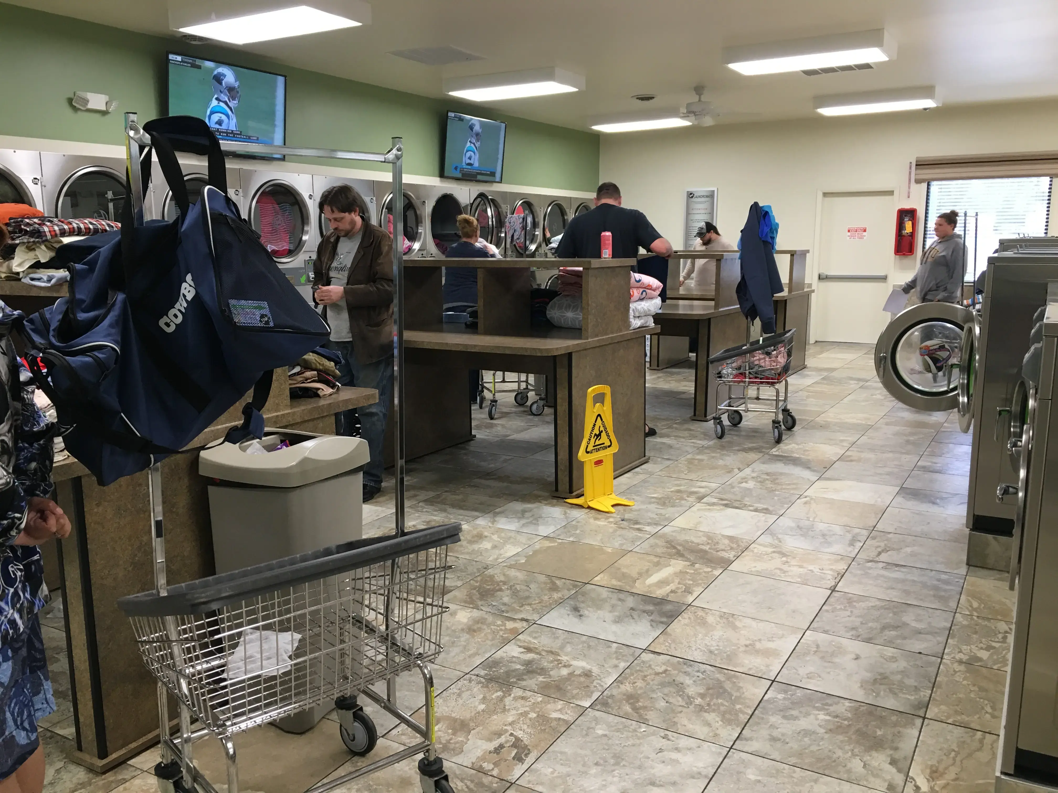 Spot Laundromat thumbnail 16