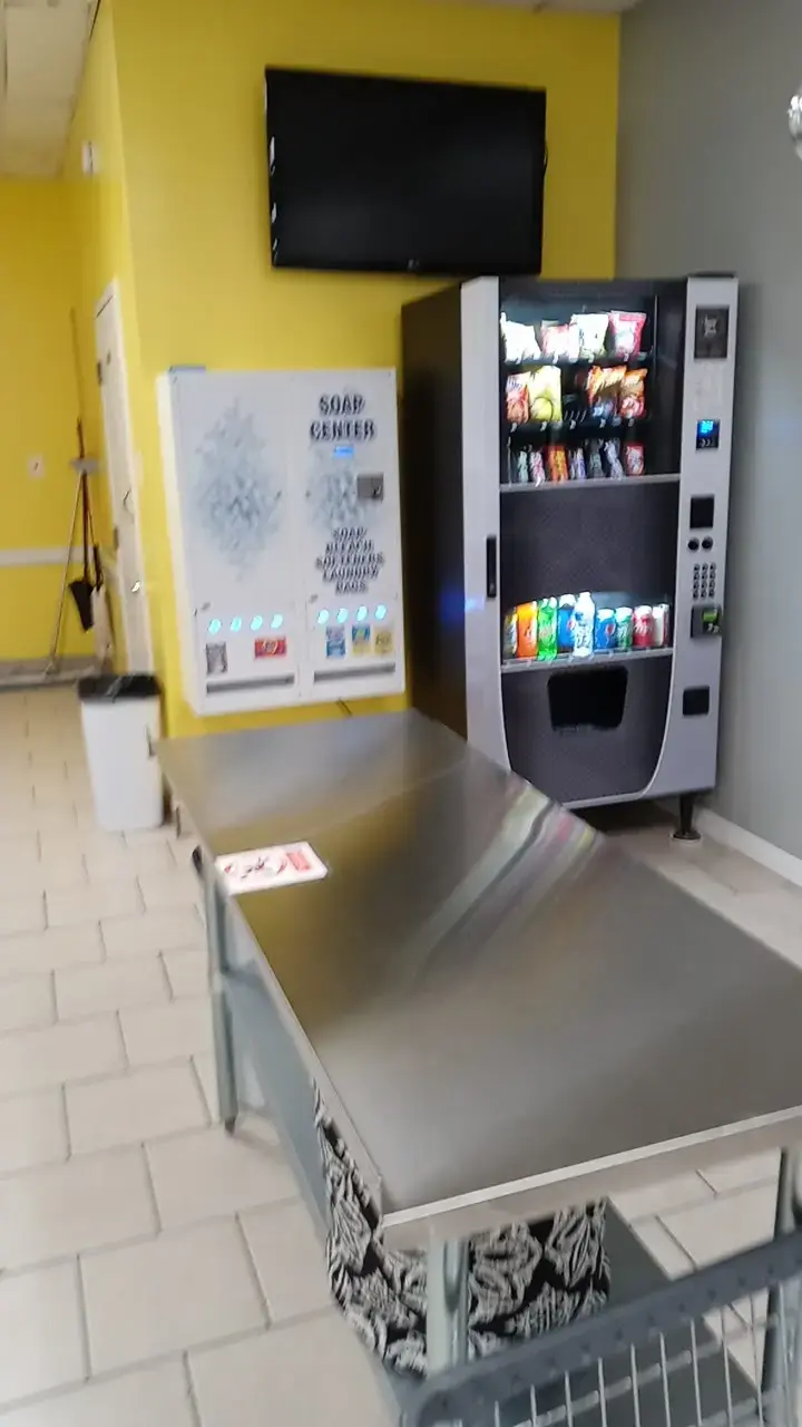 Spotless Laundromat LLC thumbnail 11
