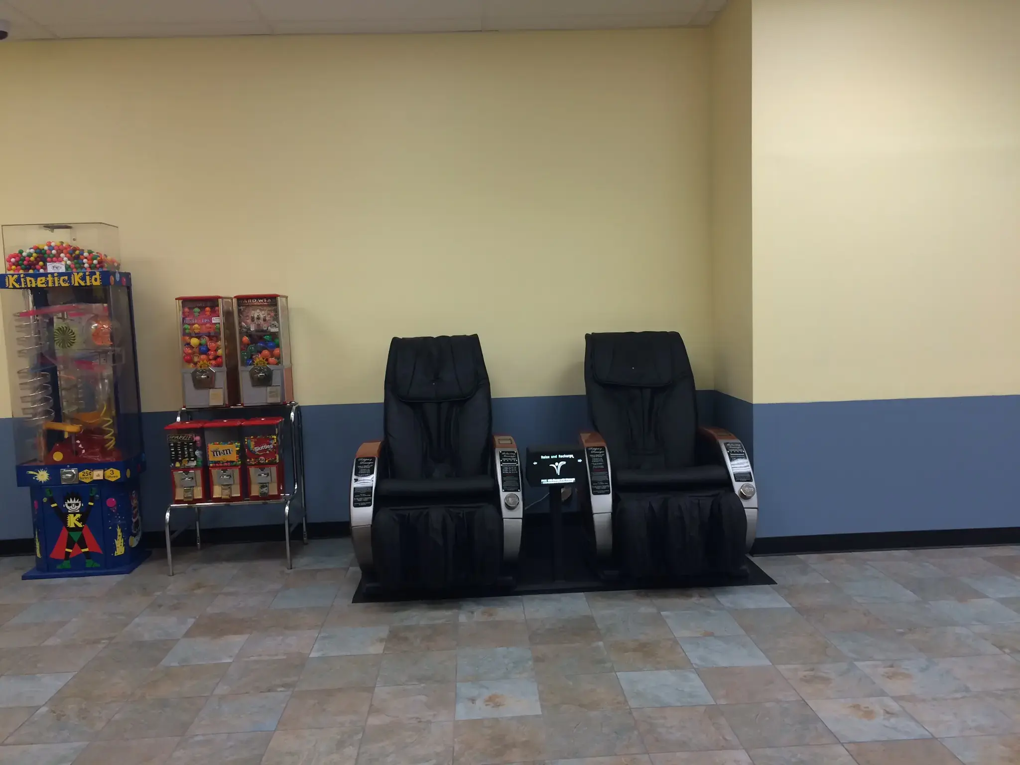 Spots Be Gone Laundromat - Image 3