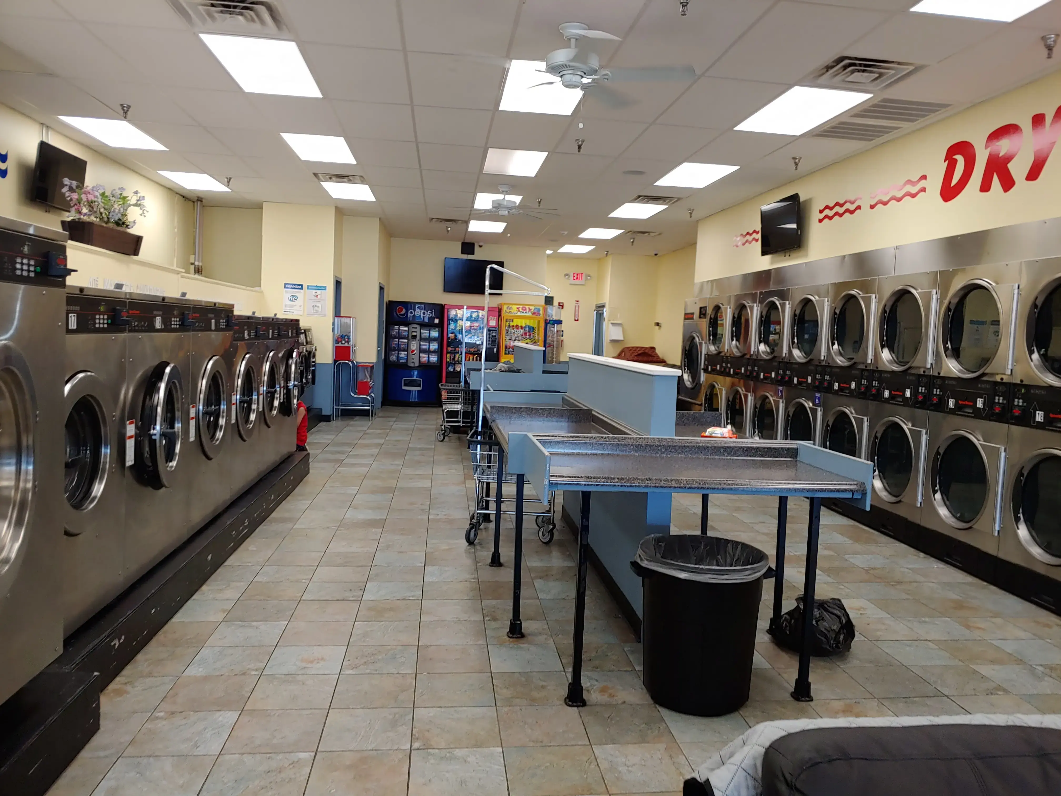 Spots Be Gone Laundromat thumbnail 1