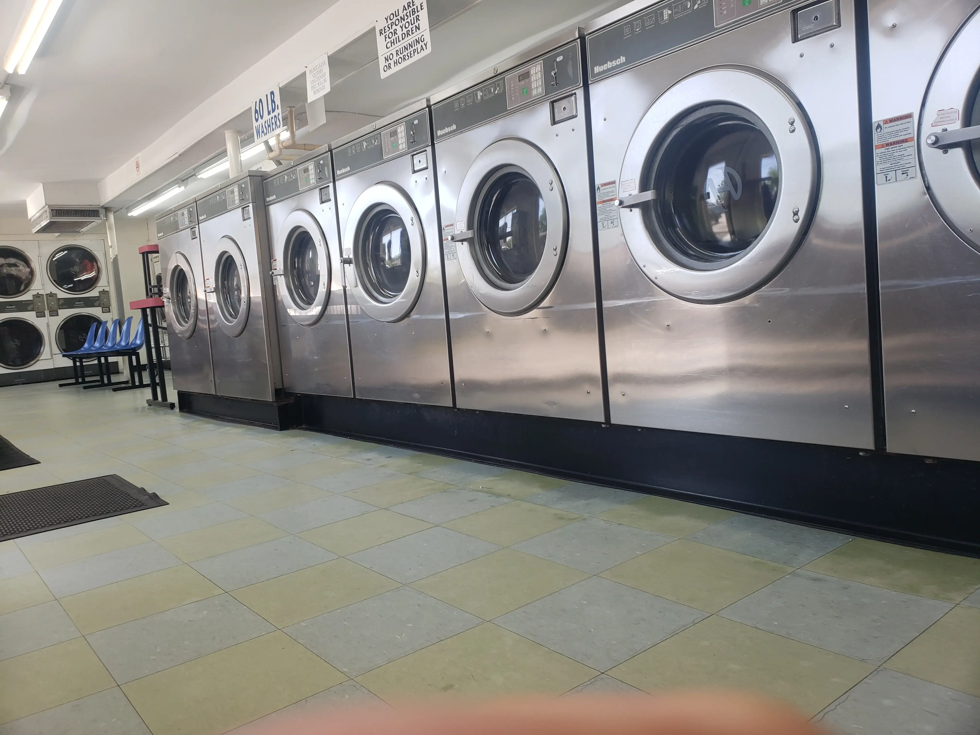 Spring Street Coin Laundry - Image 2
