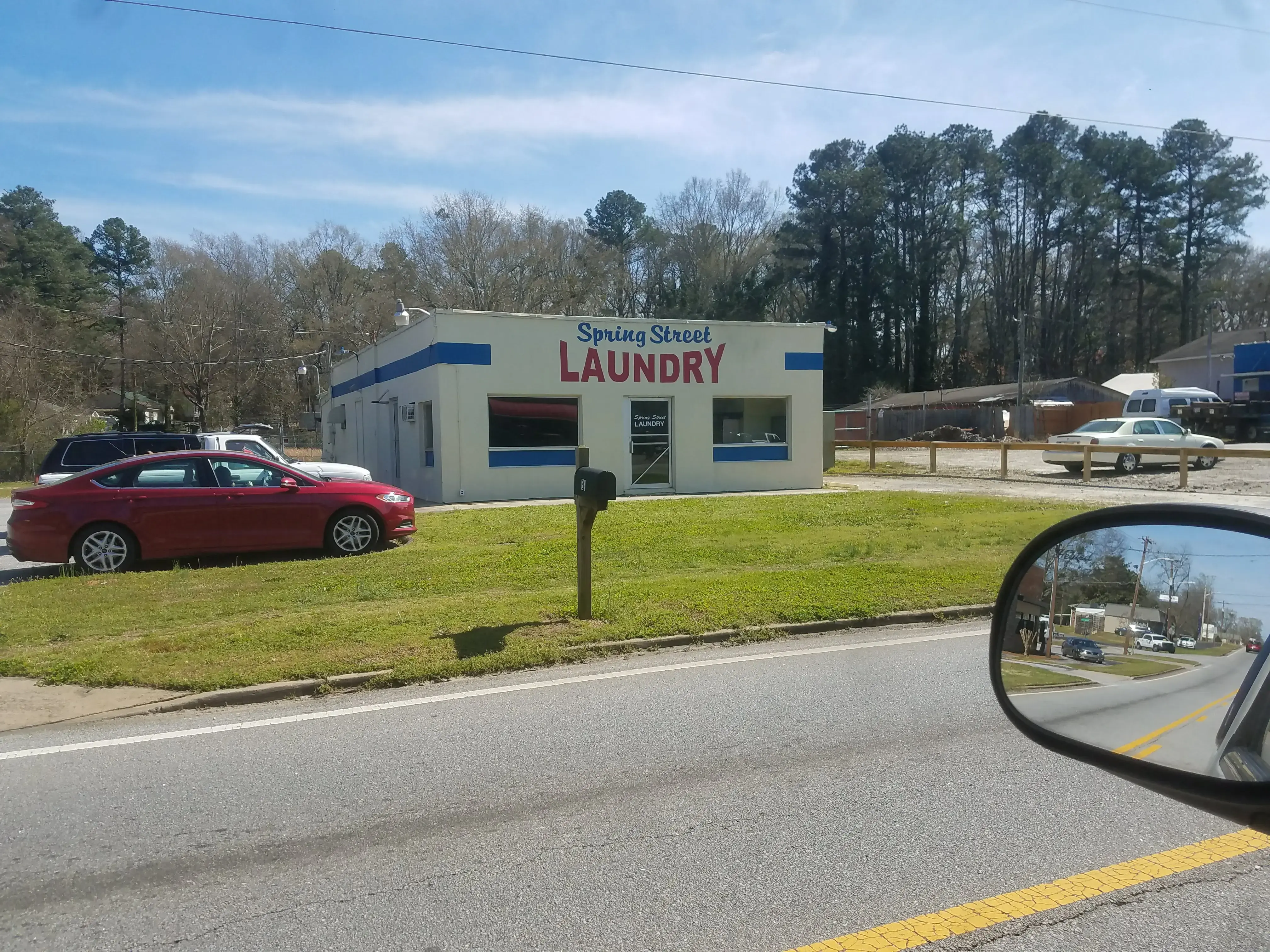 Spring Street Laundry thumbnail 3