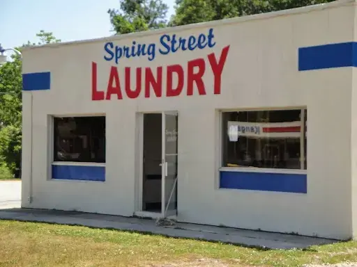 Spring Street Laundry - Image 6