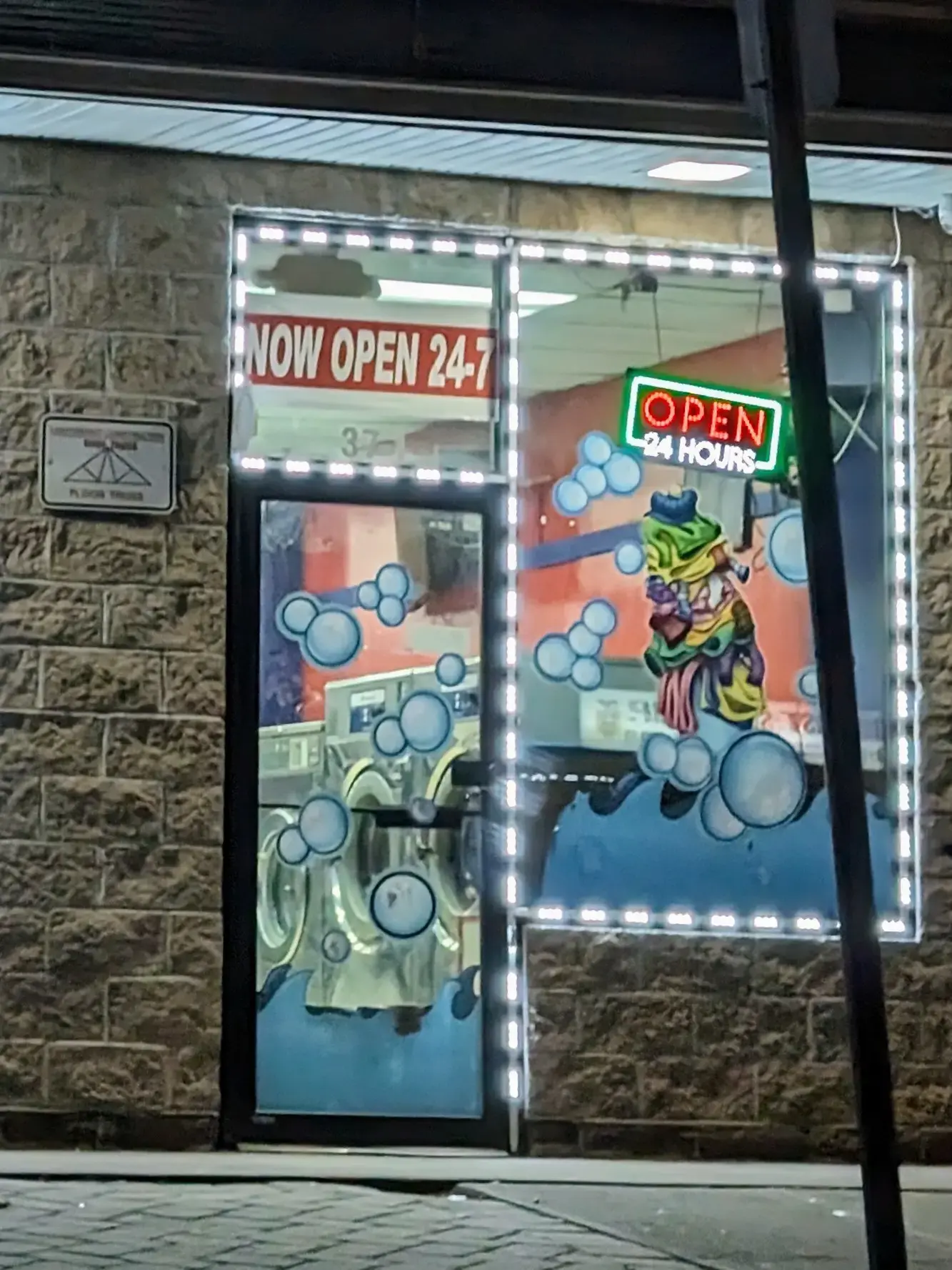Spring Valley Family Laundromat - Image 4