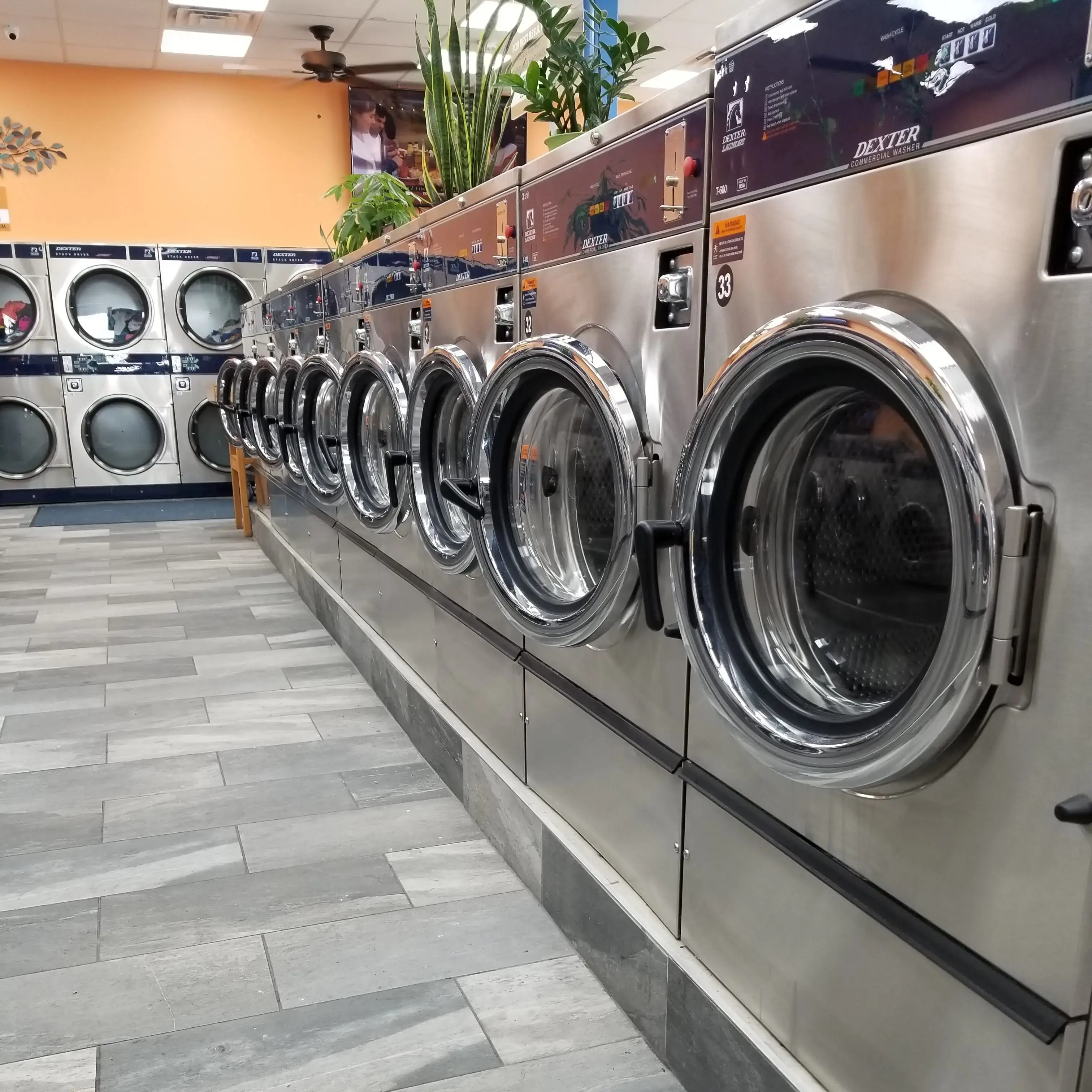 Springdale Laundromat - Image 15