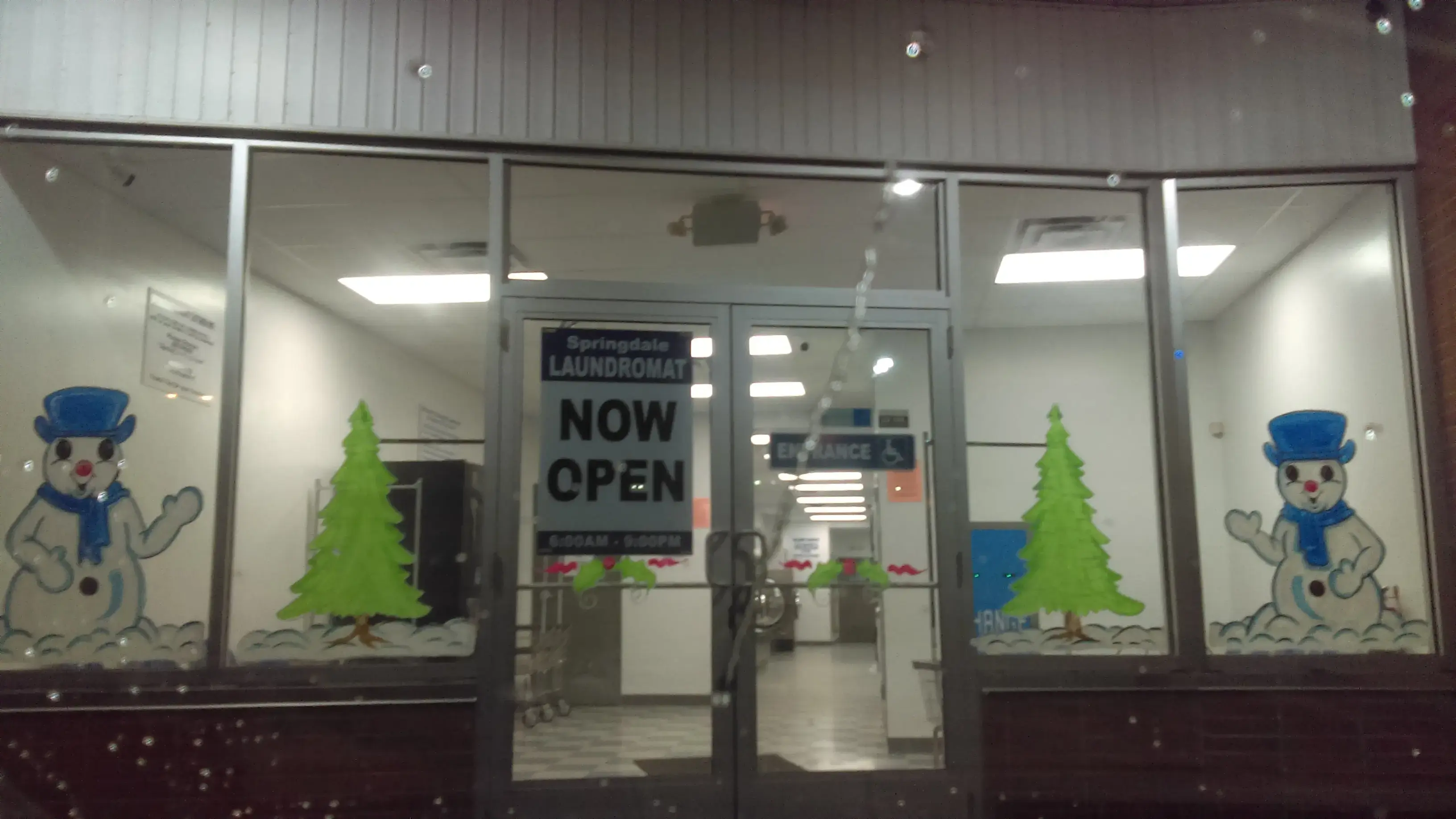 Springdale Laundromat - Image 12