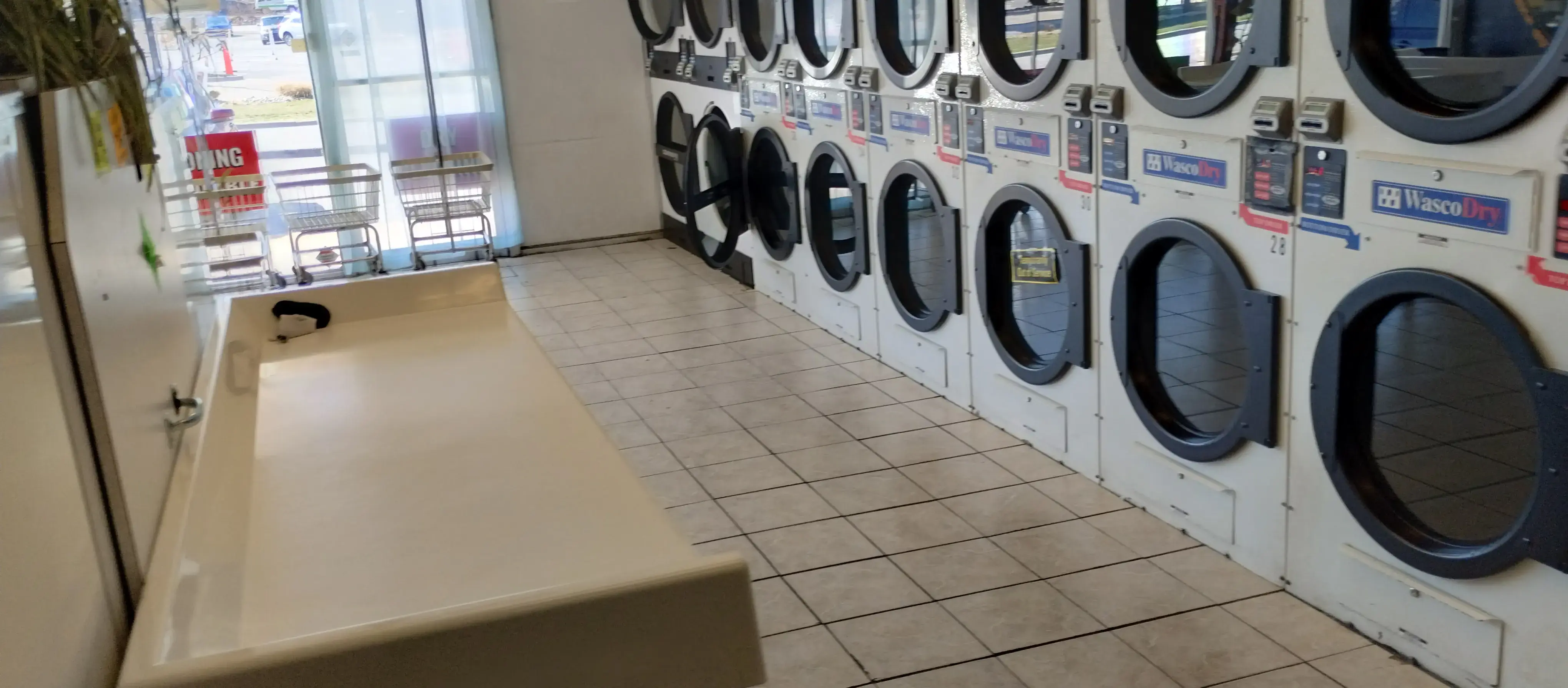 Springfield Family Best Value Laundry - Image 13