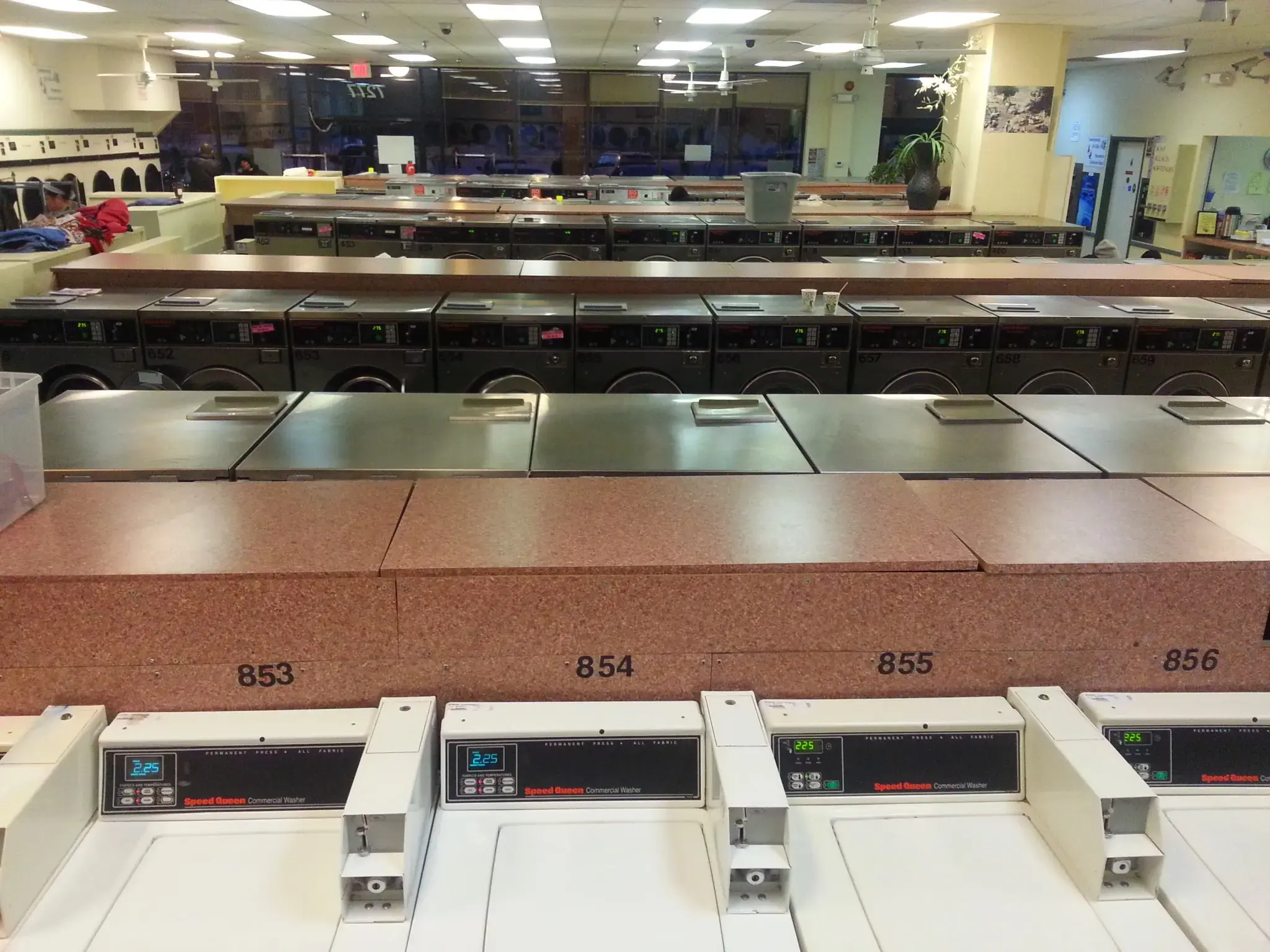 Springfield Plaza Laundromat & Cleaners location