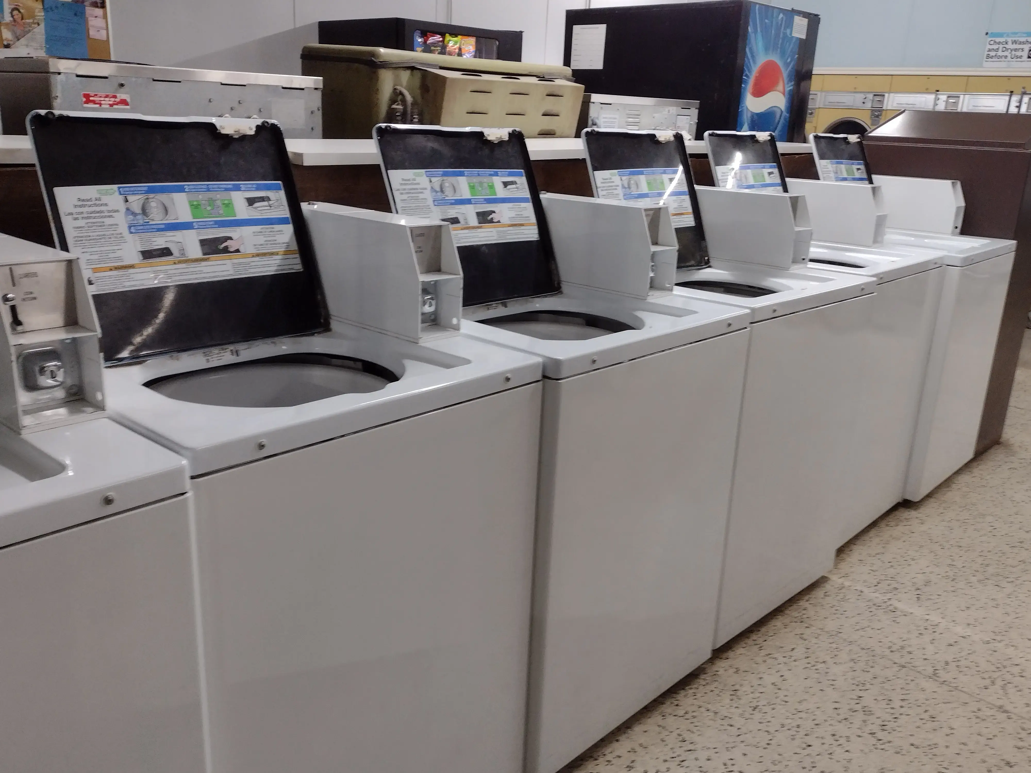 Sprinkle Road Laundry - Image 4