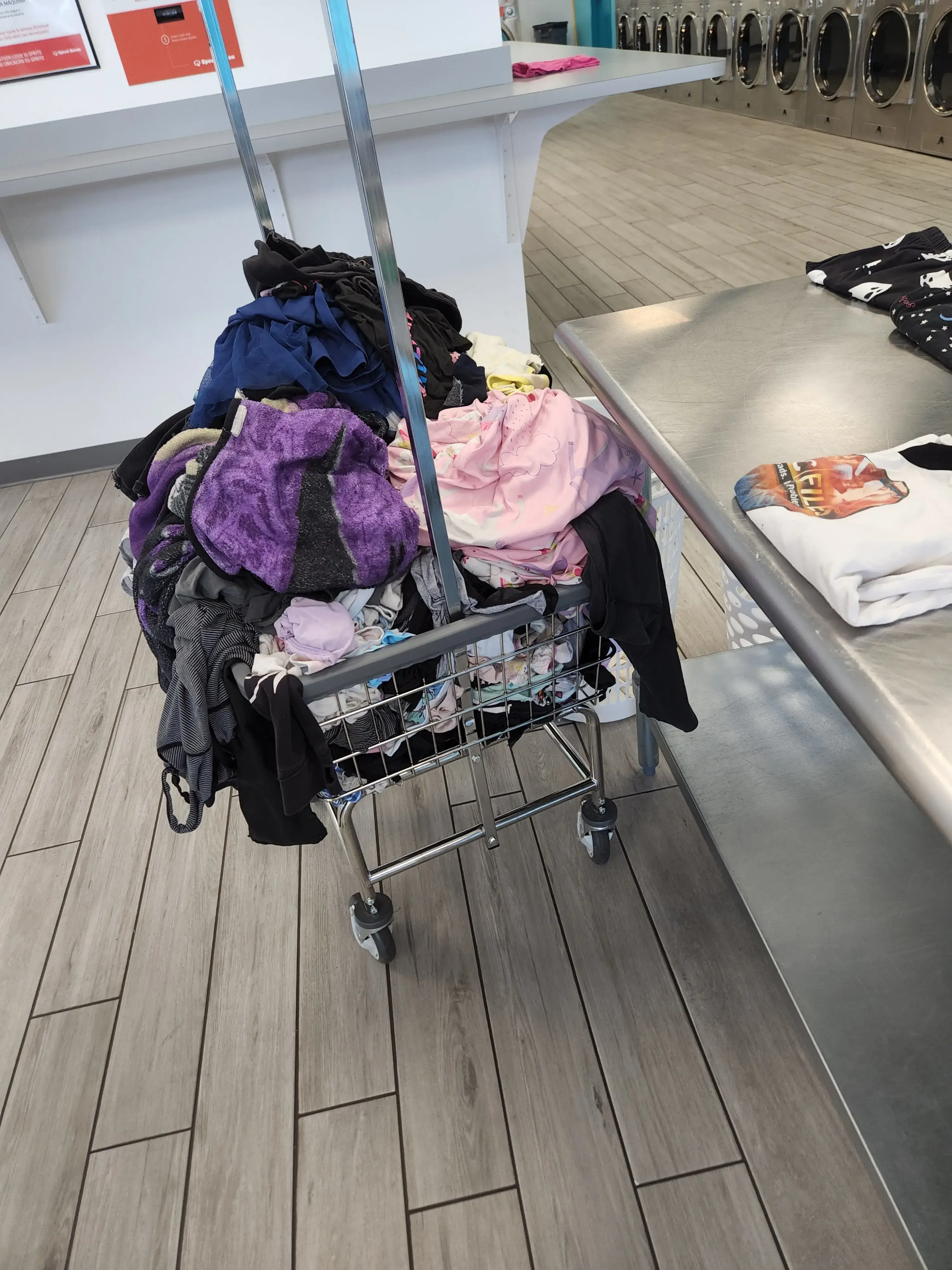 Spritzy Laundromat thumbnail 14