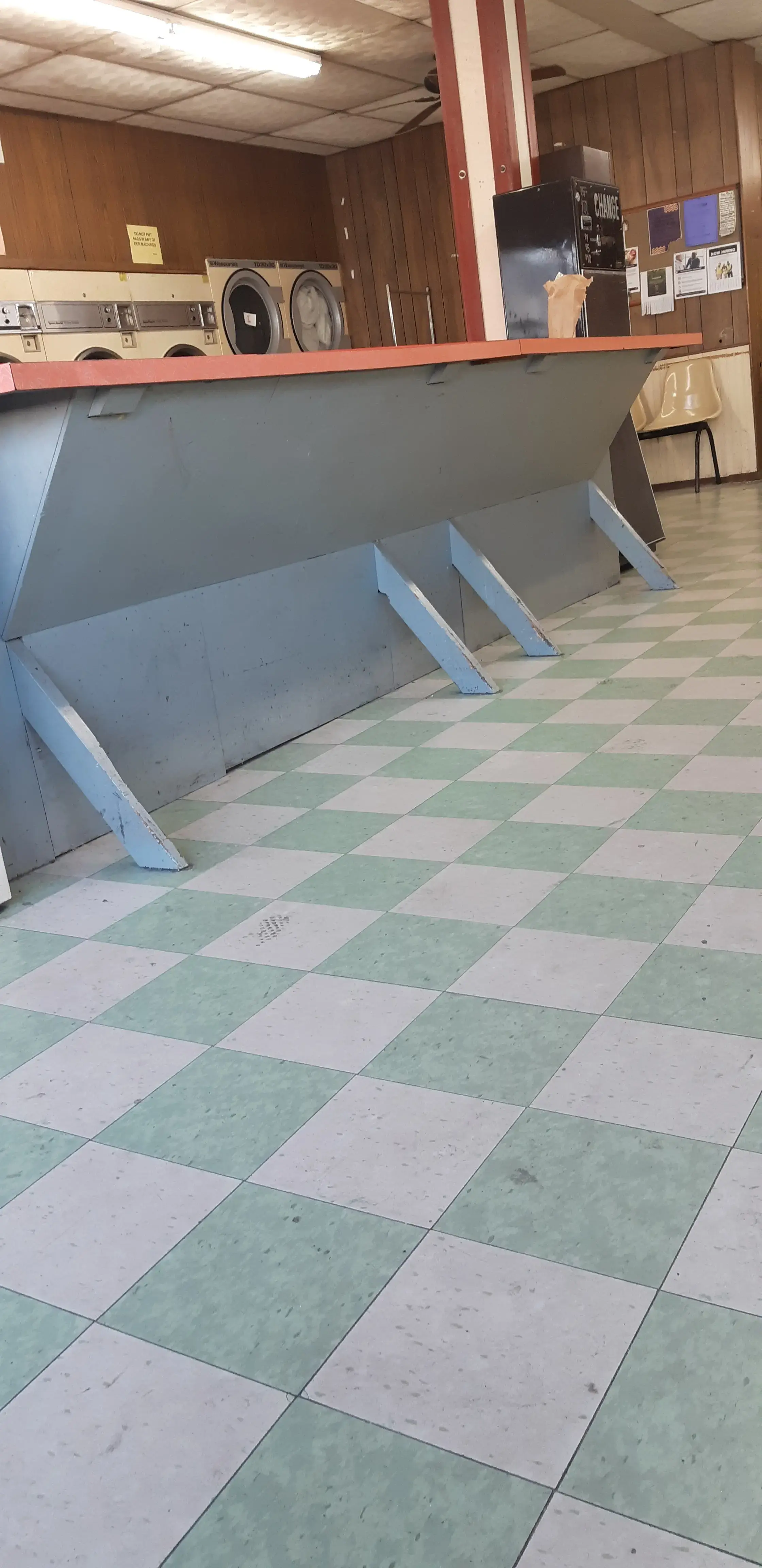 Spry Laundromat thumbnail 7