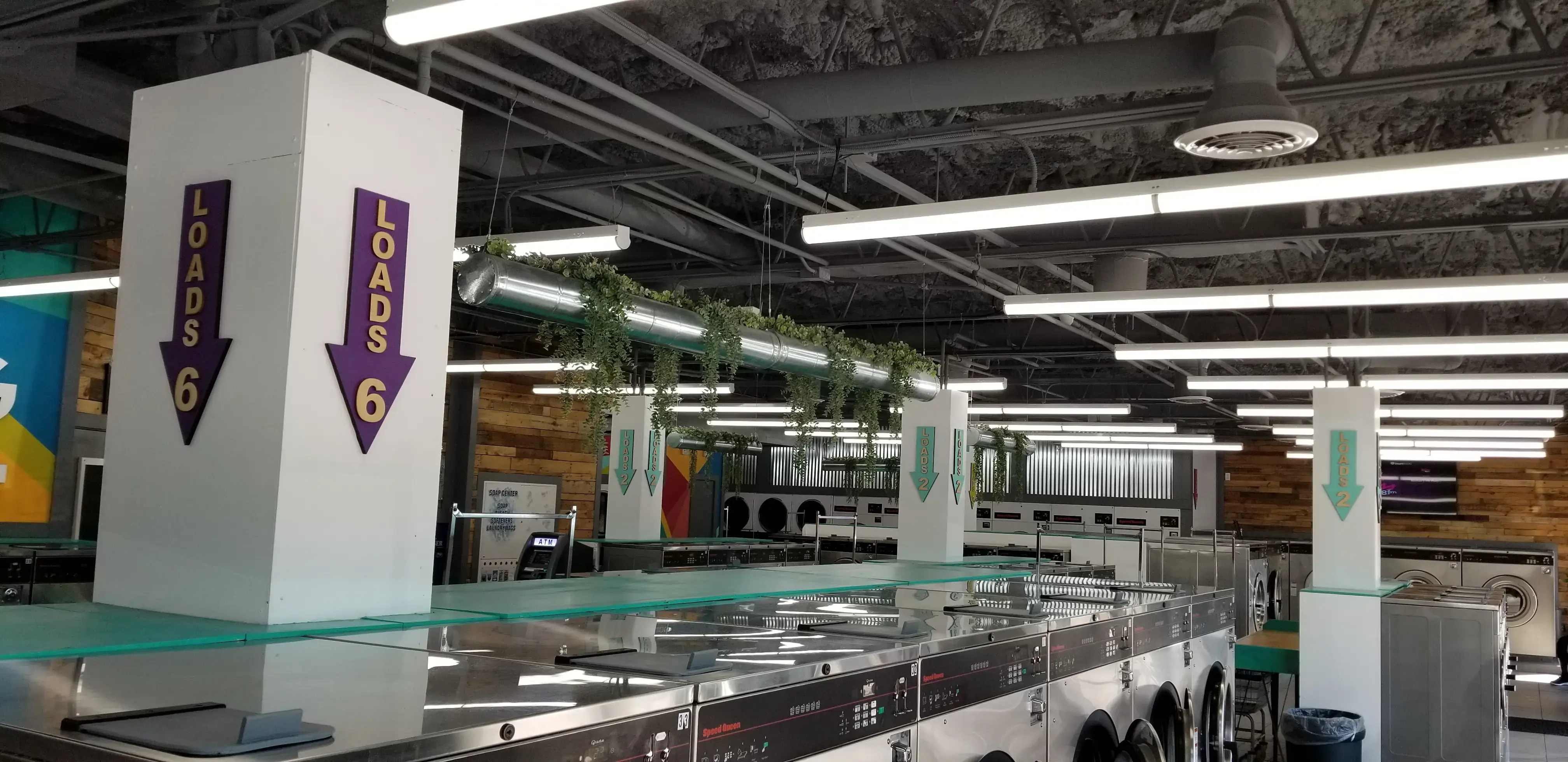 Square Bubbles Laundromat Busch thumbnail 3