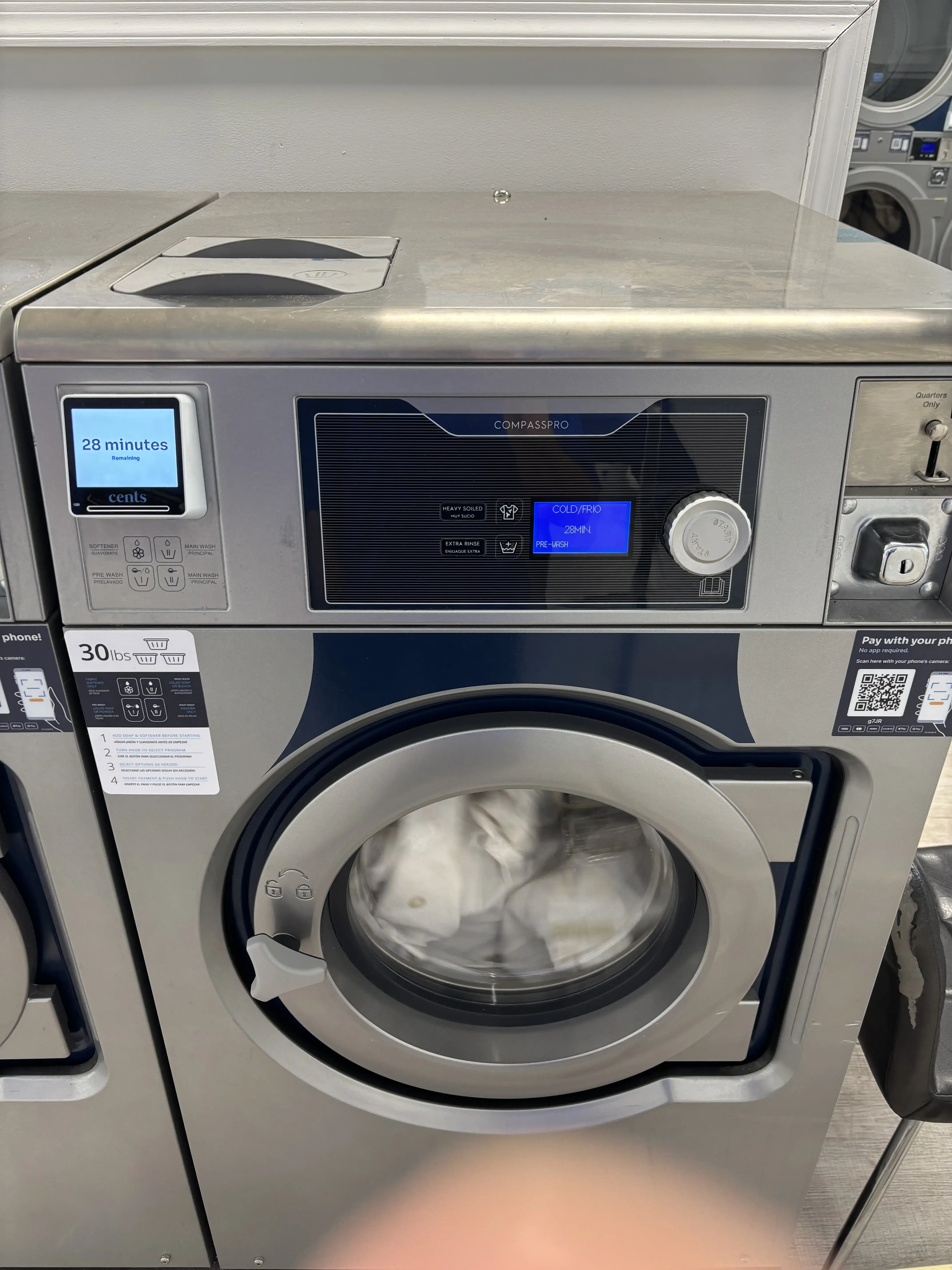 Squeaky Bees Laundromat & Wash and Fold - Image 16