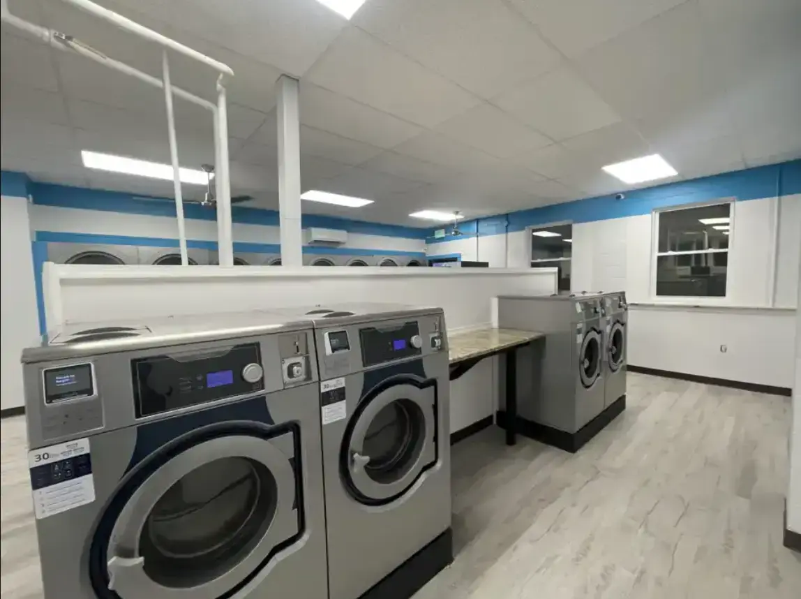 Squeaky Bees Laundromat & Wash and Fold location