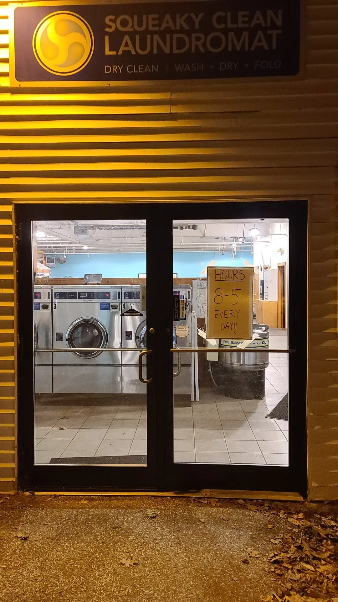 Squeaky Clean Laundromat - Image 5