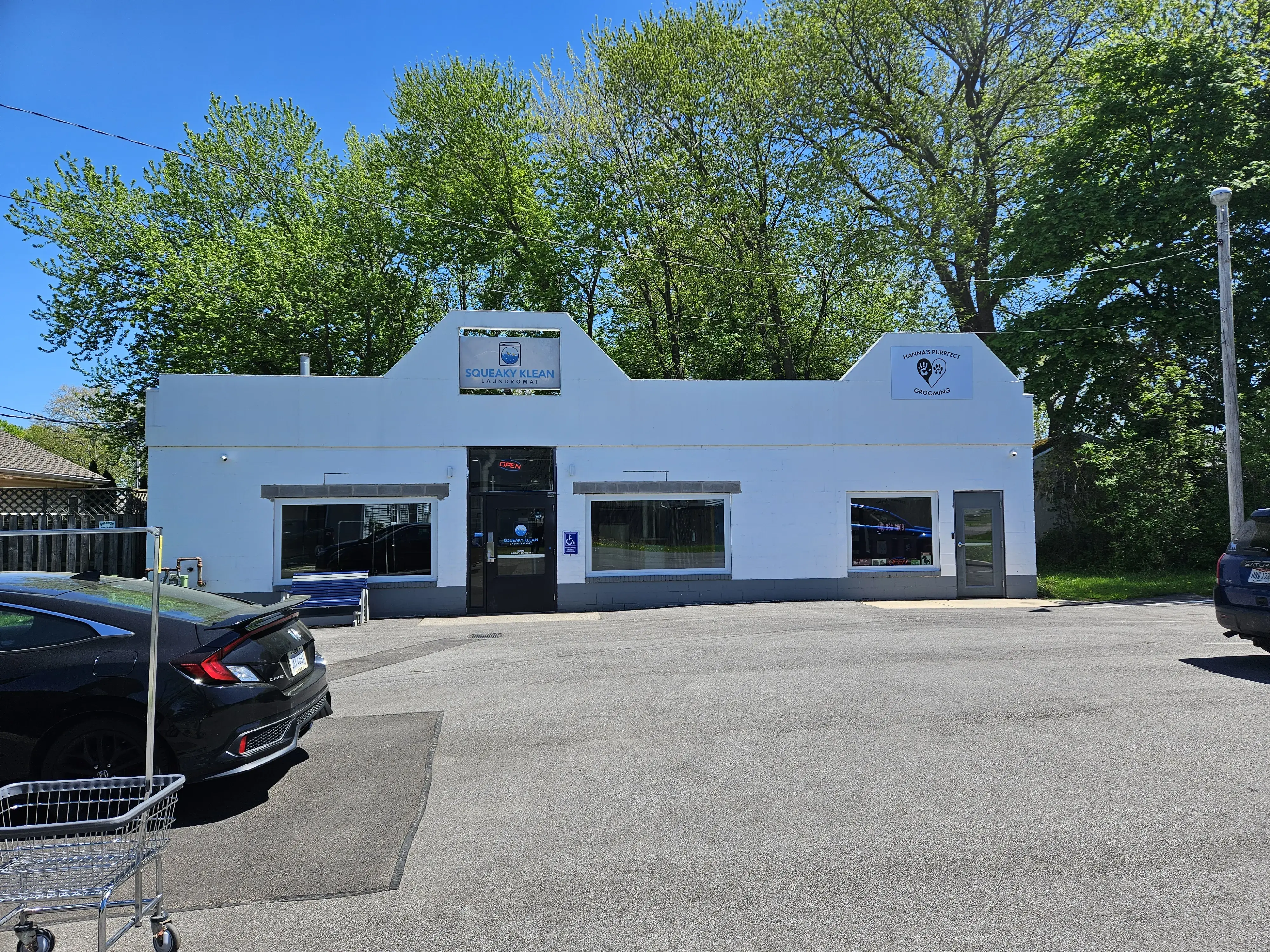 Squeaky Klean Laundromat location