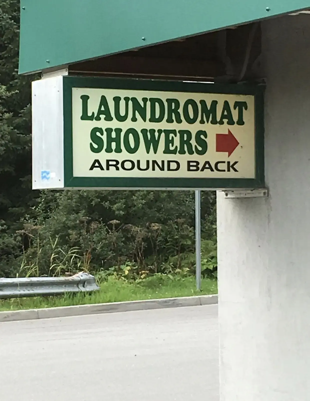 Squires Laundry and Showers - Image 5