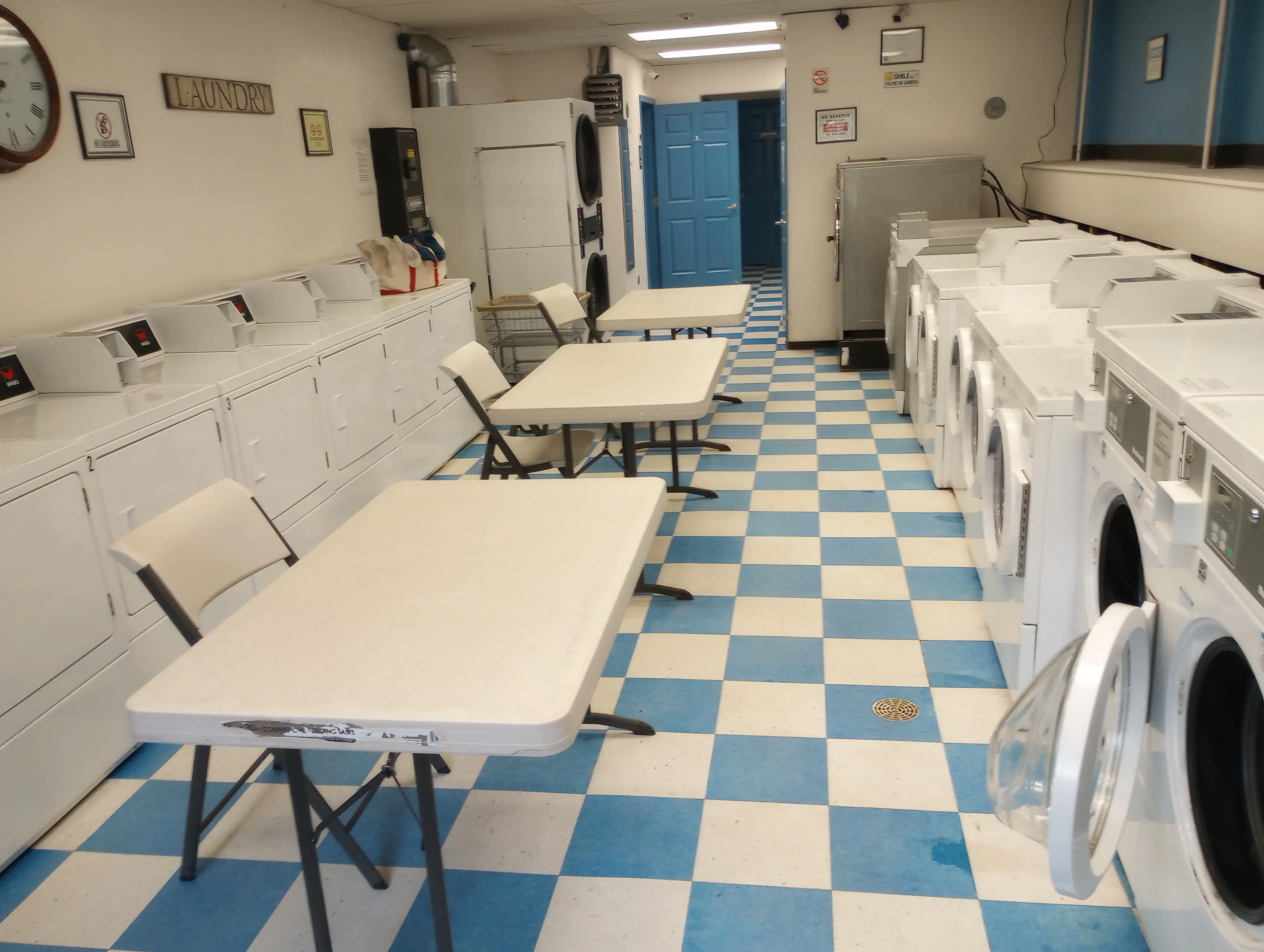 Squires Laundry and Showers - Image 2