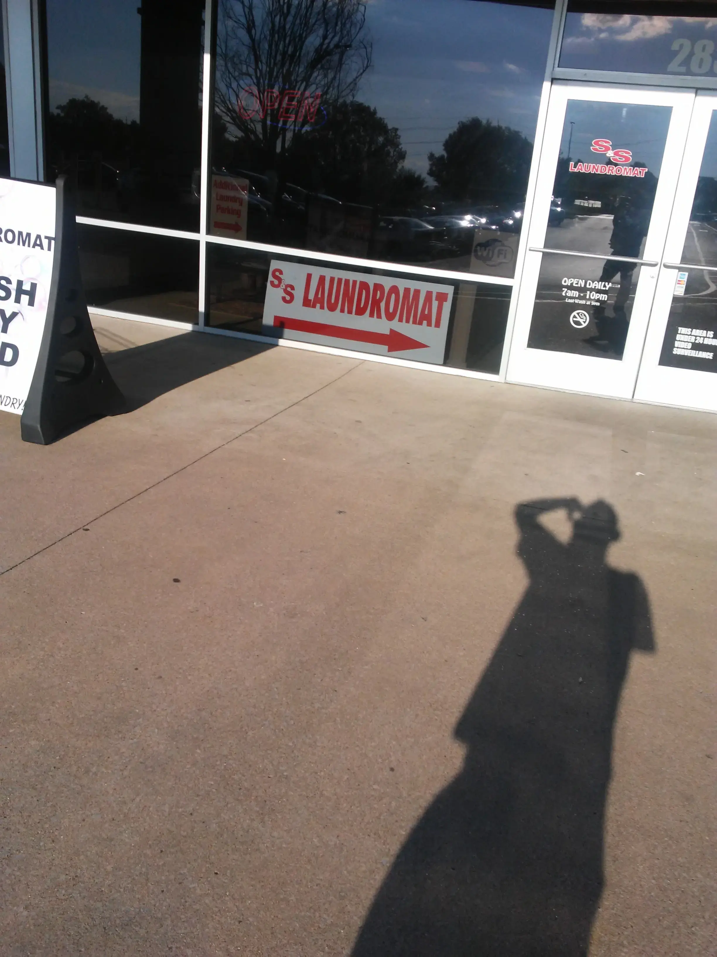 S&S Laundromat - Image 10
